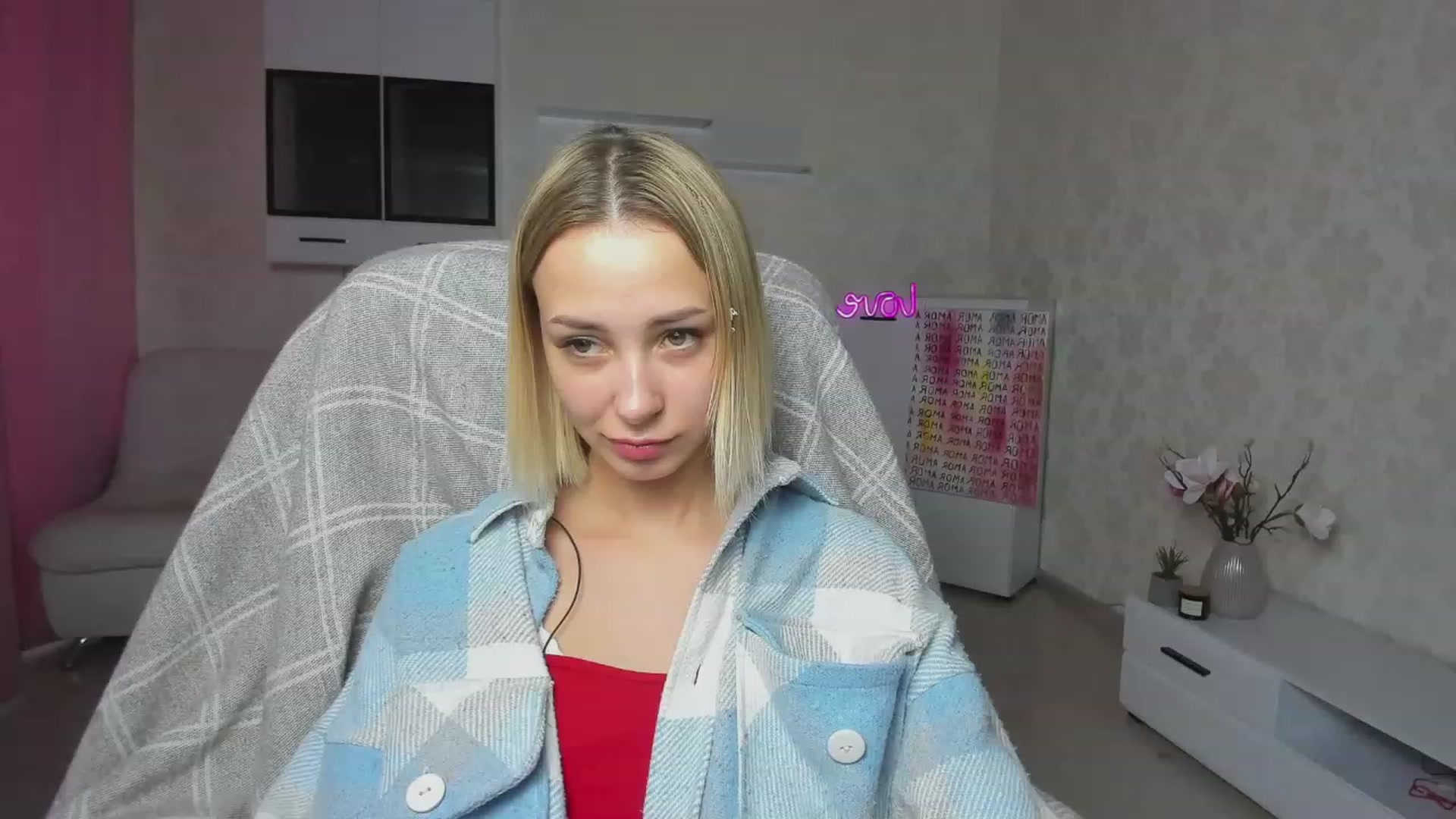 Gallery image thumbnail from Lady_lucky1's myfreecams stream on, 05/20/2023, 18:05 image 12 of 20
