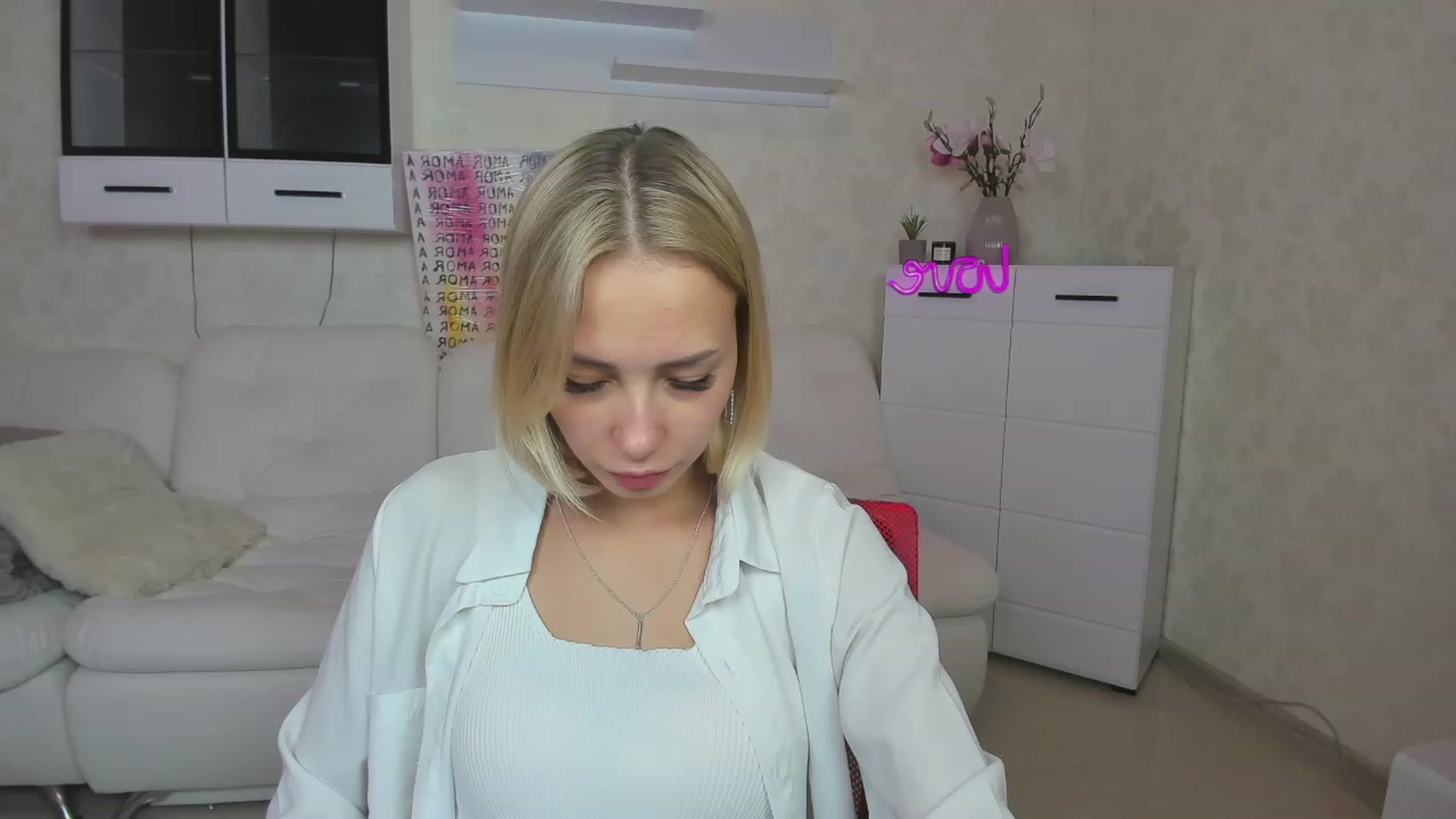 Gallery image thumbnail from Lady_lucky1's myfreecams stream on, 05/30/2023, 18:01 image 20 of 20
