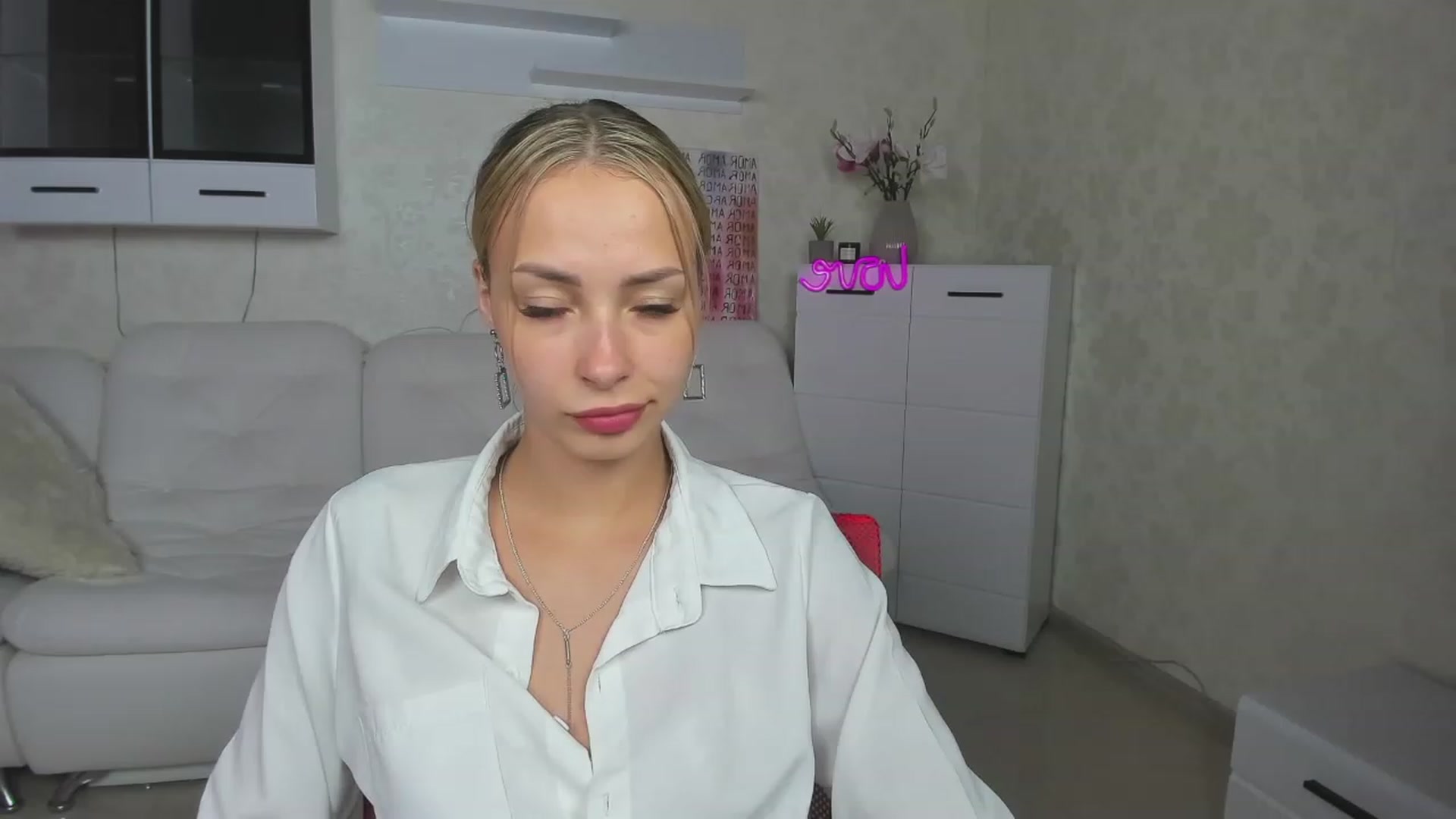 Gallery image thumbnail from Lady_lucky1's myfreecams stream on, 05/31/2023, 18:44 image 15 of 20