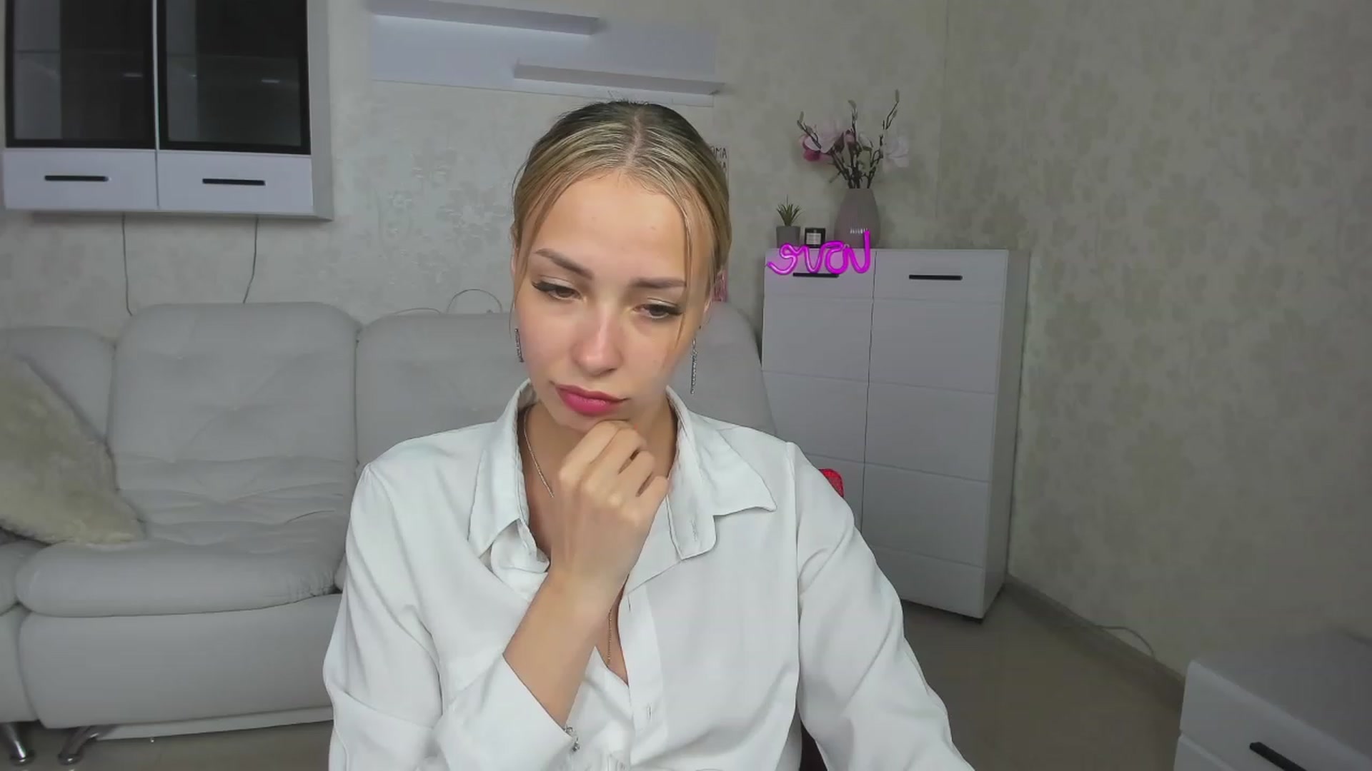 Gallery image thumbnail from Lady_lucky1's myfreecams stream on, 05/31/2023, 18:44 image 11 of 20