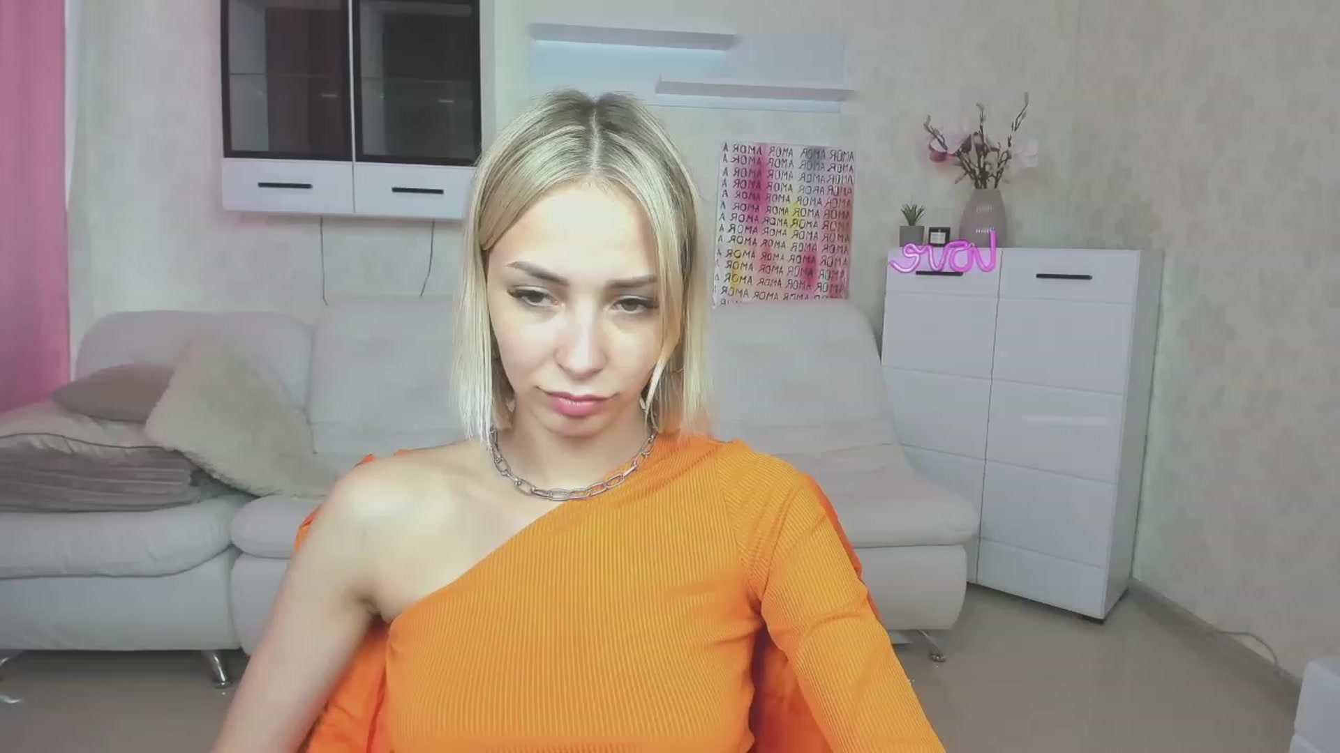 Gallery image thumbnail from Lady_lucky1's myfreecams stream on, 06/01/2023, 17:25 image 3 of 20