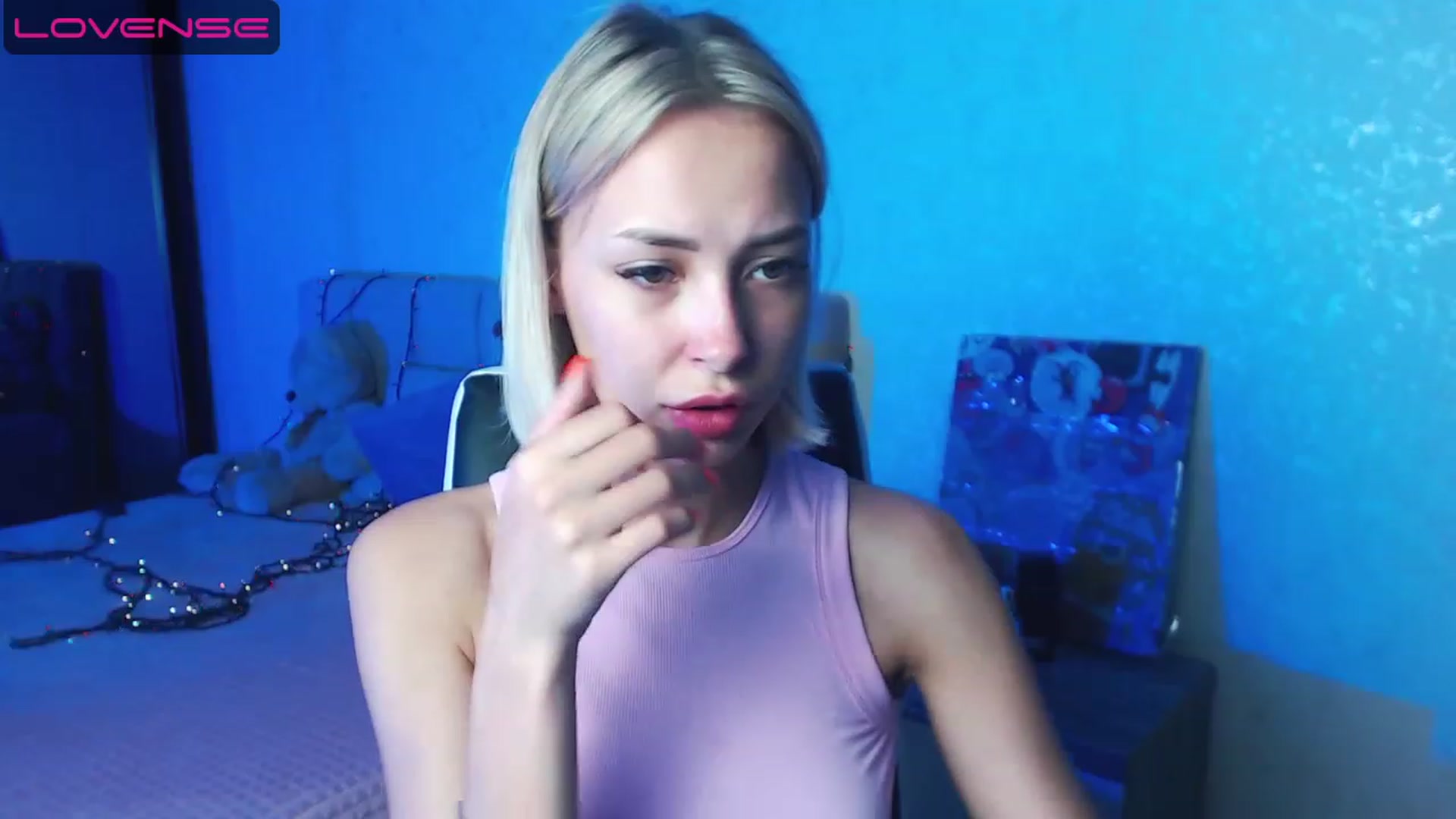 Gallery image thumbnail from Lady_lucky1's myfreecams stream on, 06/02/2023, 17:49 image 19 of 20