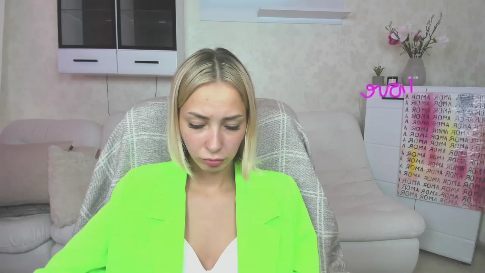 Gallery image thumbnail from Lady_lucky1's myfreecams stream on, 06/06/2023, 17:46 image 5 of 20