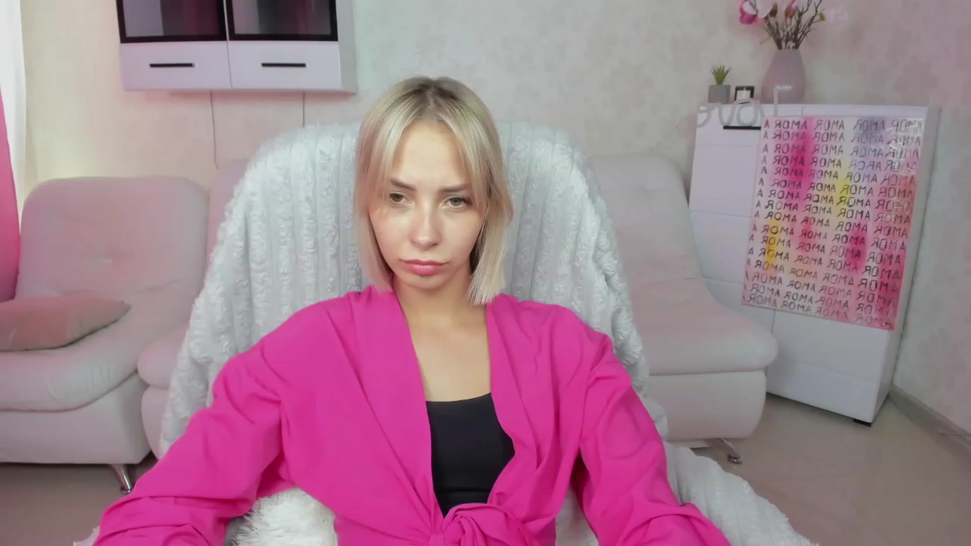 Gallery image thumbnail from Lady_lucky1's myfreecams stream on, 06/10/2023, 15:29 image 3 of 20