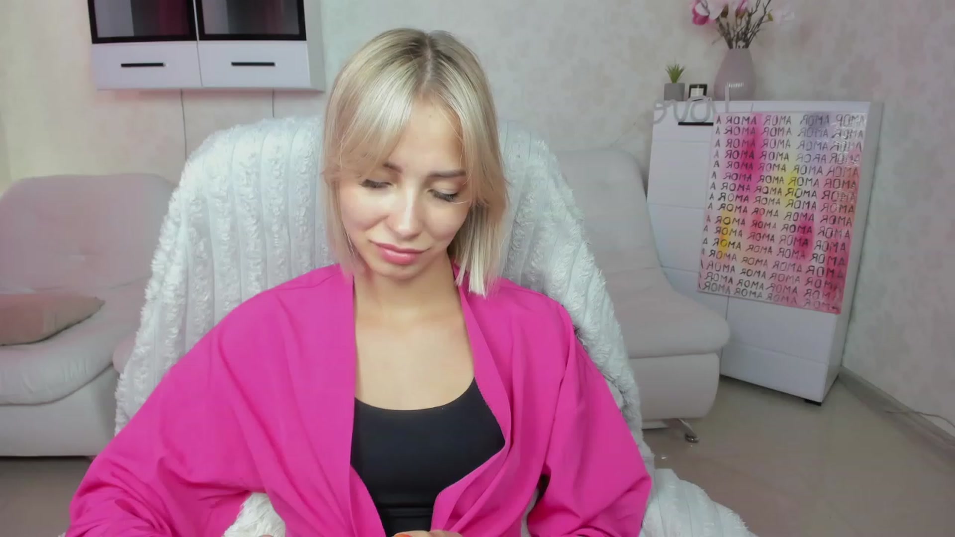 Gallery image thumbnail from Lady_lucky1's myfreecams stream on, 06/10/2023, 17:25 image 2 of 20