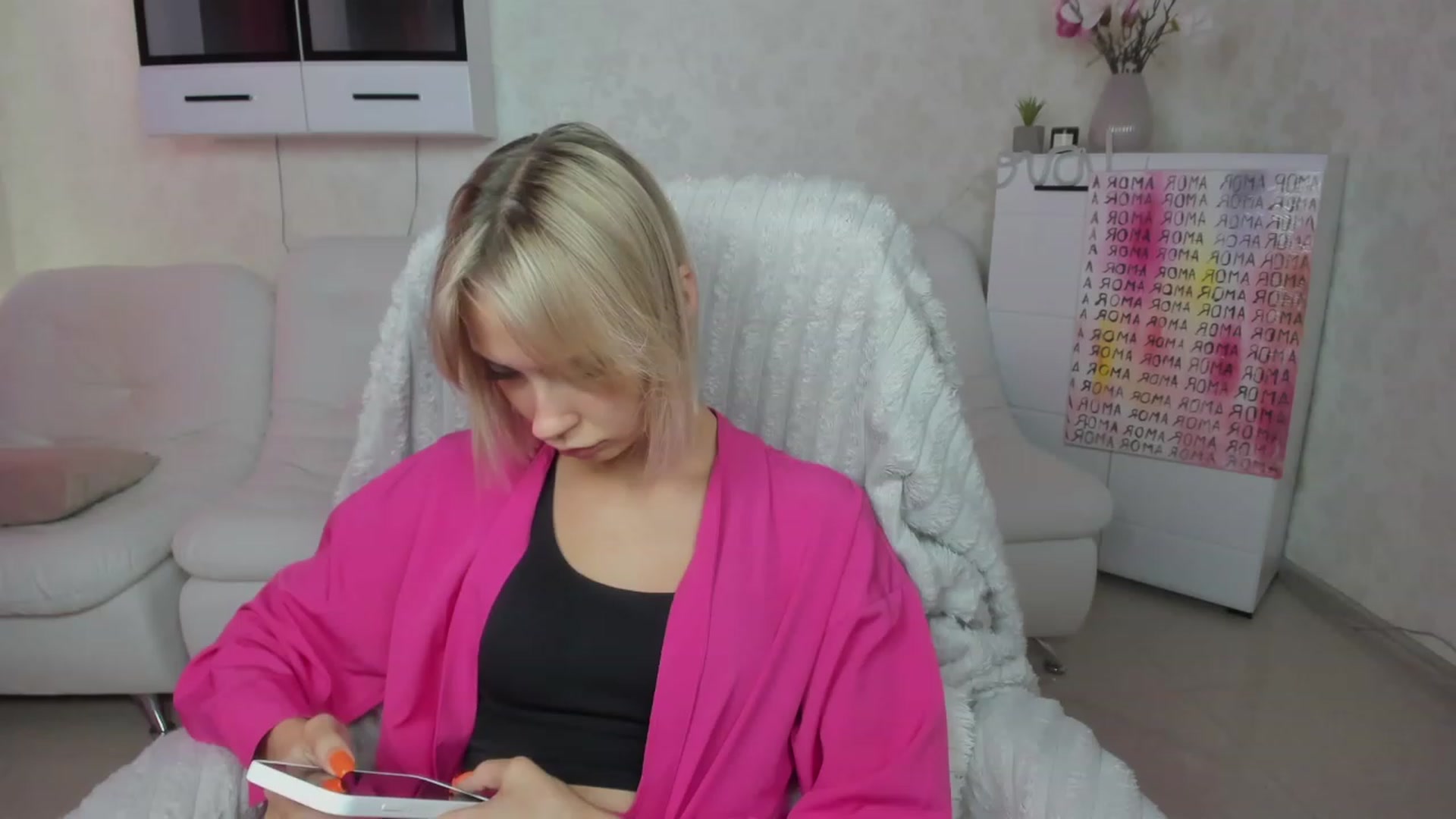 Gallery image thumbnail from Lady_lucky1's myfreecams stream on, 06/10/2023, 17:25 image 1 of 20
