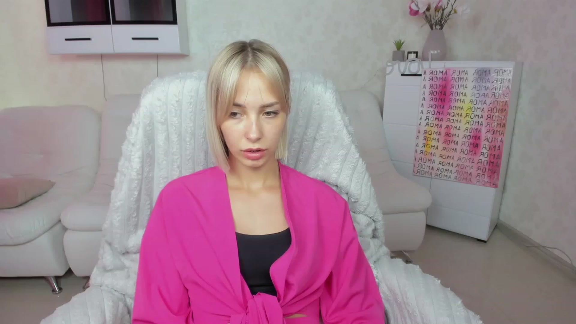 Gallery image thumbnail from Lady_lucky1's myfreecams stream on, 06/10/2023, 17:25 image 6 of 20