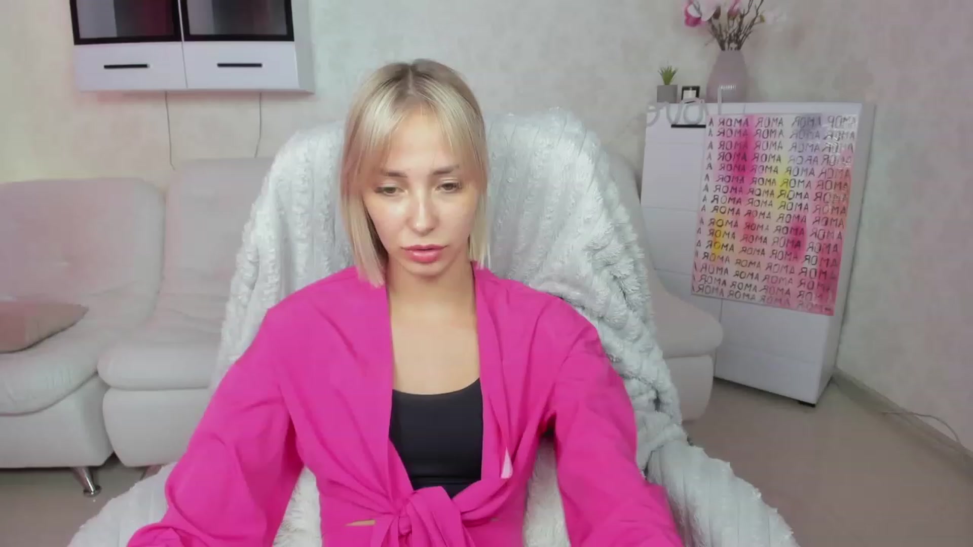 Gallery image thumbnail from Lady_lucky1's myfreecams stream on, 06/10/2023, 17:25 image 9 of 20