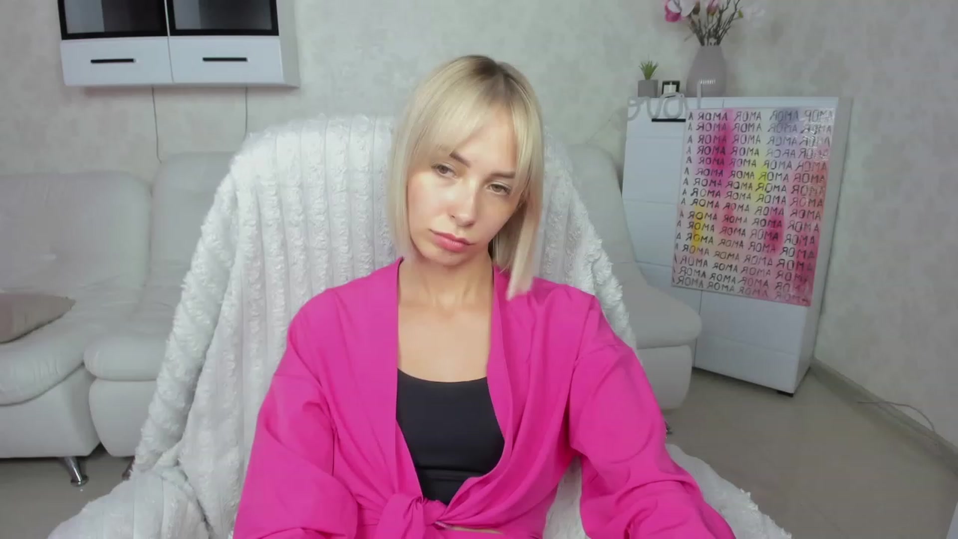 Gallery image thumbnail from Lady_lucky1's myfreecams stream on, 06/10/2023, 18:06 image 5 of 20