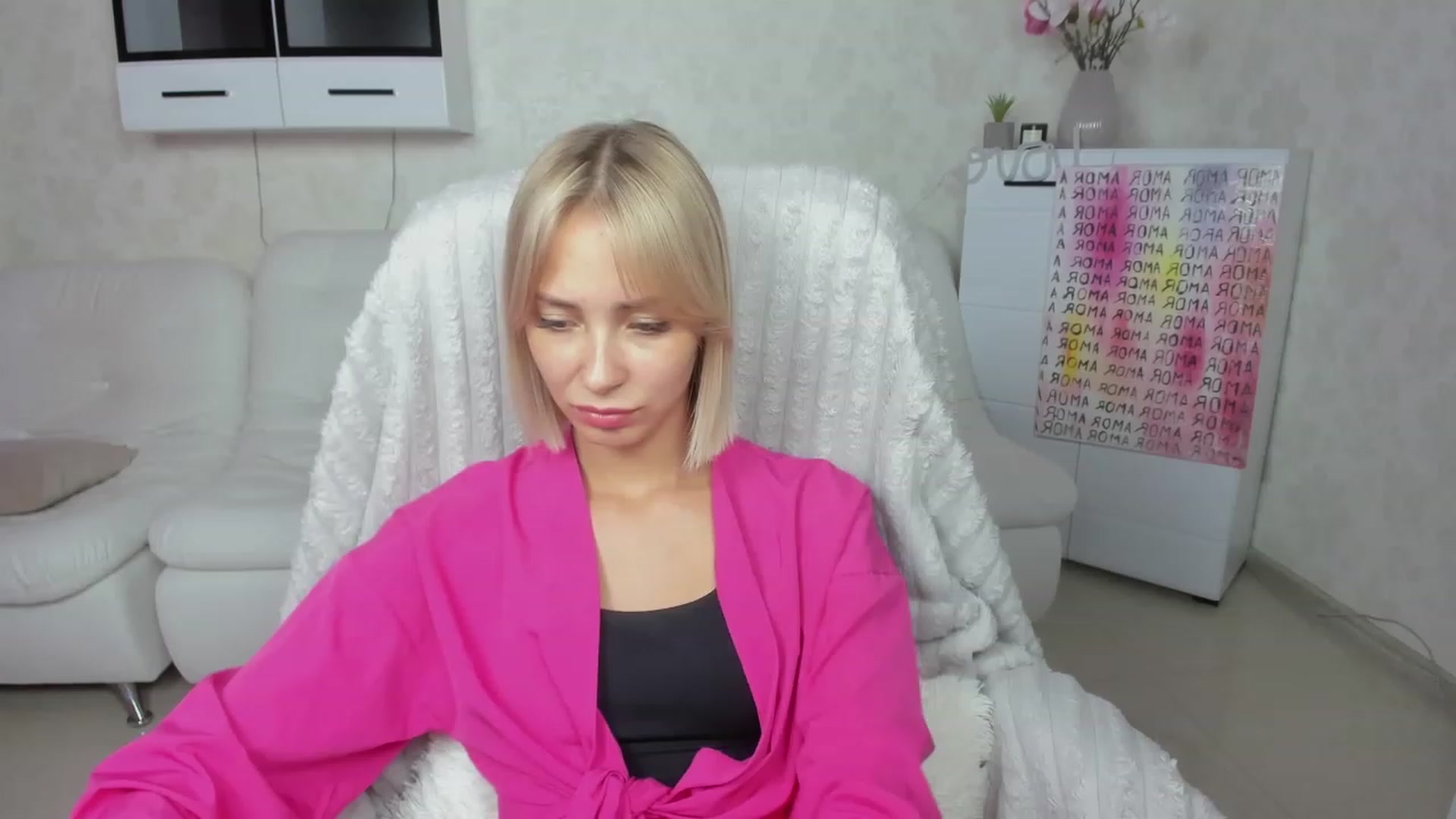 Gallery image thumbnail from Lady_lucky1's myfreecams stream on, 06/10/2023, 18:06 image 19 of 20