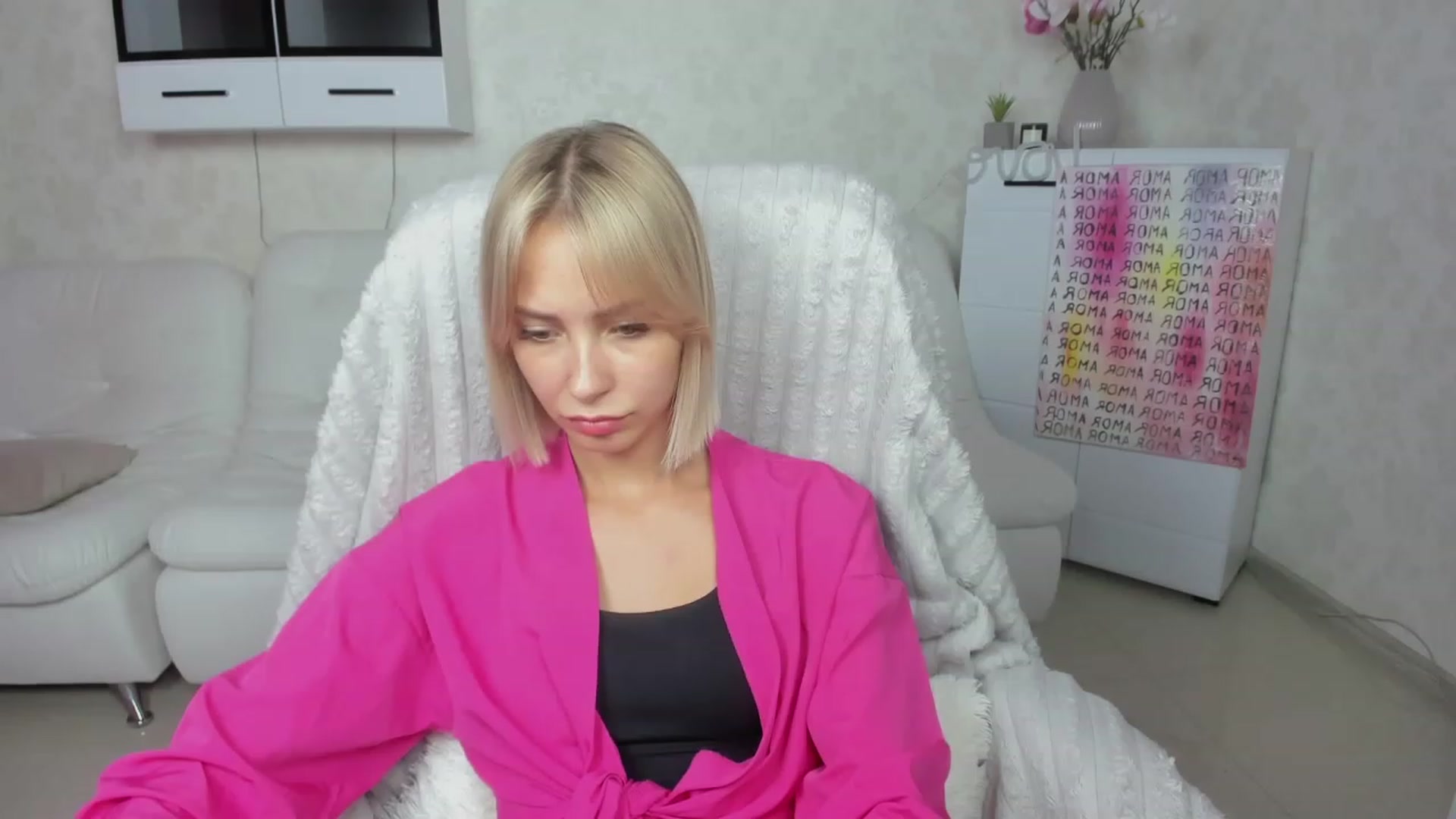 Gallery image thumbnail from Lady_lucky1's myfreecams stream on, 06/10/2023, 18:06 image 20 of 20