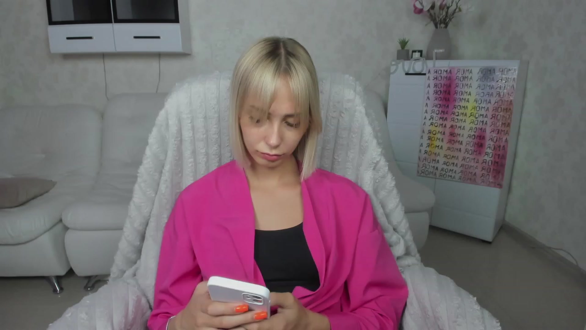 Gallery image thumbnail from Lady_lucky1's myfreecams stream on, 06/10/2023, 18:06 image 11 of 20