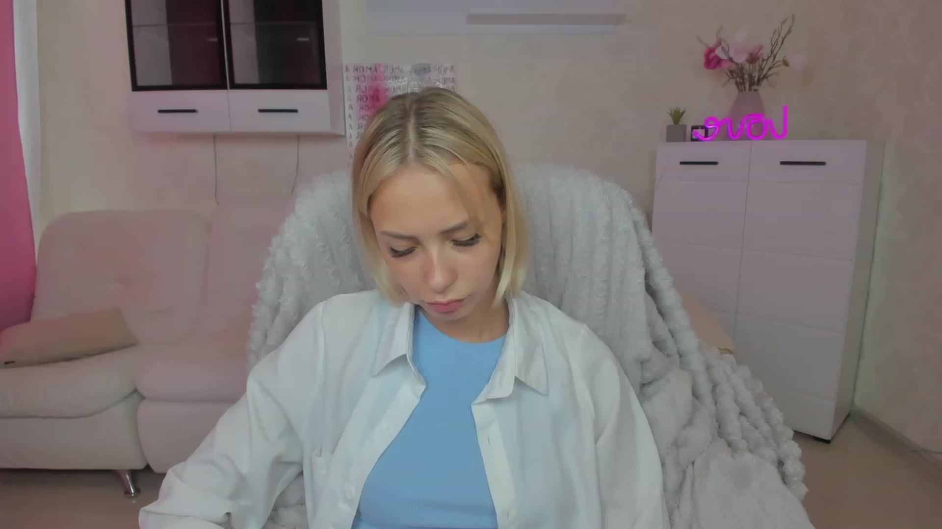 Gallery image thumbnail from Lady_lucky1's myfreecams stream on, 06/16/2023, 16:41 image 12 of 20