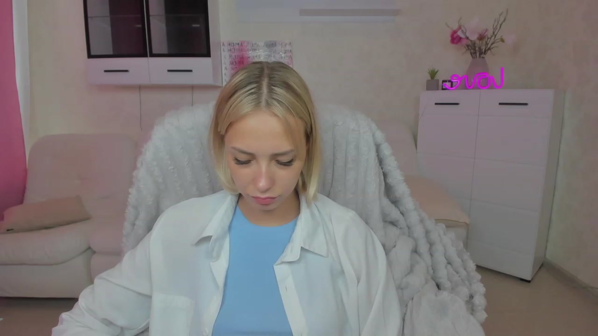 Gallery image thumbnail from Lady_lucky1's myfreecams stream on, 06/16/2023, 16:41 image 14 of 20