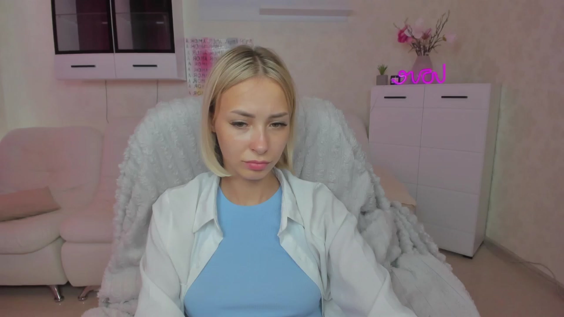Gallery image thumbnail from Lady_lucky1's myfreecams stream on, 06/16/2023, 16:41 image 4 of 20