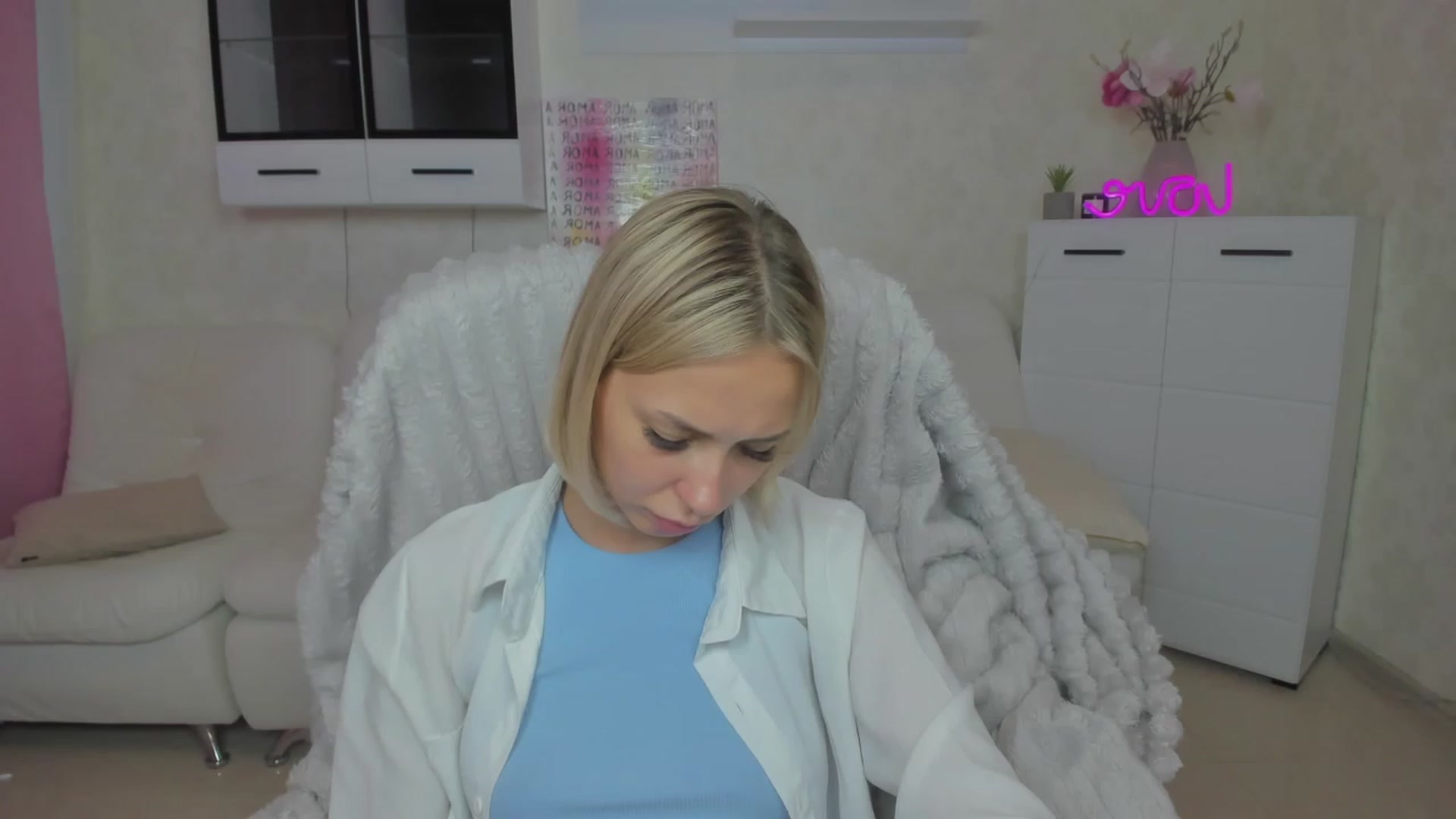 Gallery image thumbnail from Lady_lucky1's myfreecams stream on, 06/16/2023, 17:53 image 2 of 20