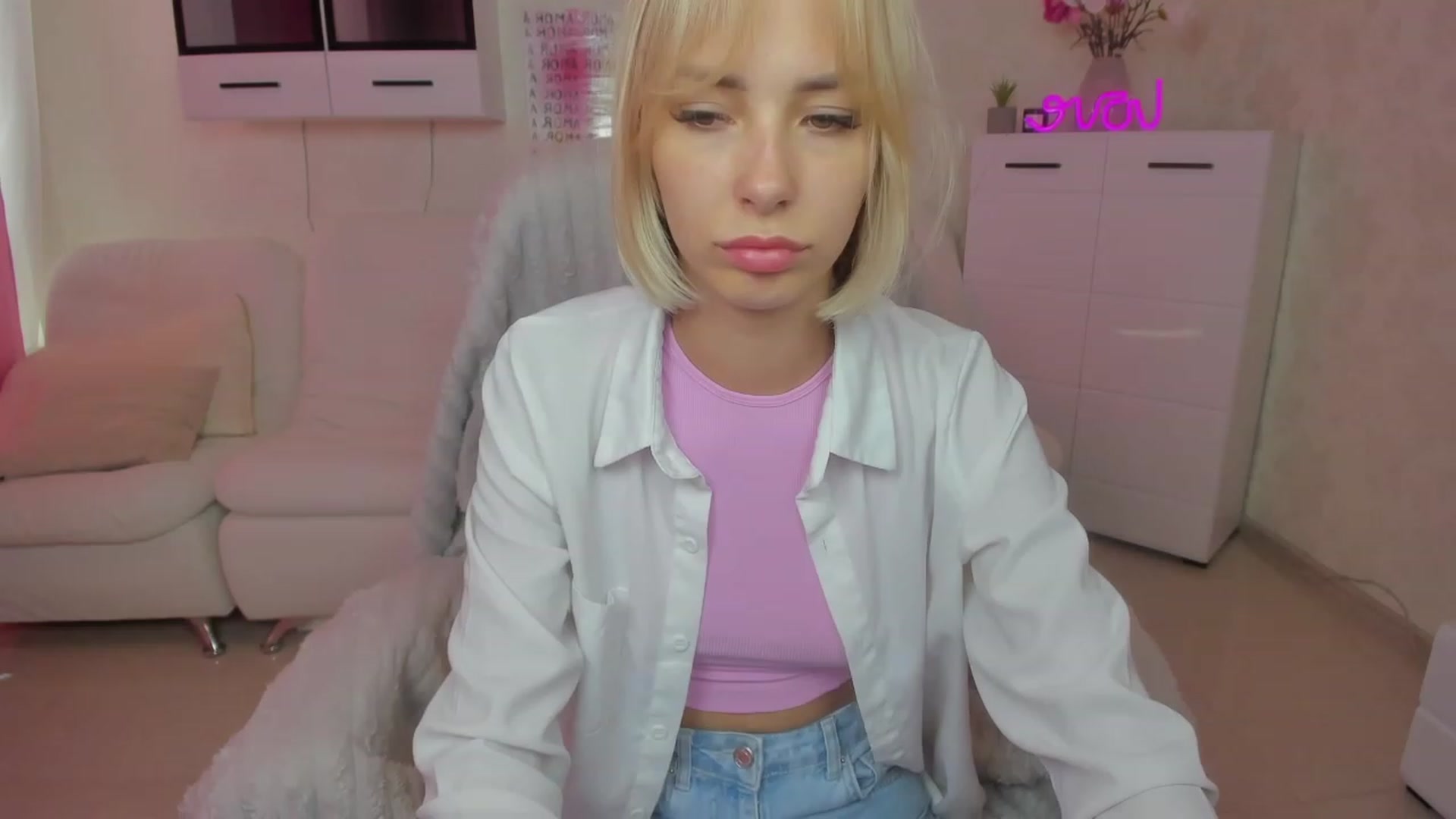 Gallery image thumbnail from Lady_lucky1's myfreecams stream on, 06/20/2023, 06:29 image 11 of 20