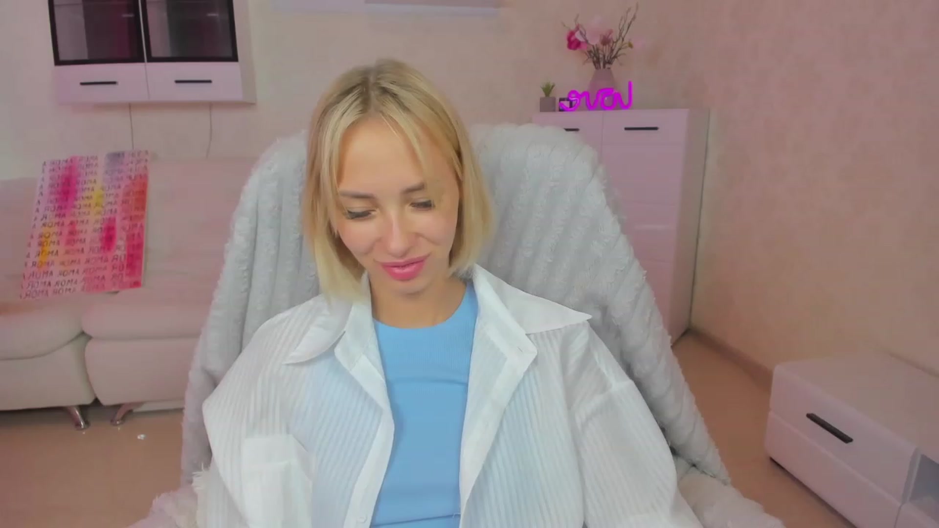 Gallery image thumbnail from Lady_lucky1's myfreecams stream on, 06/23/2023, 05:32 image 7 of 20
