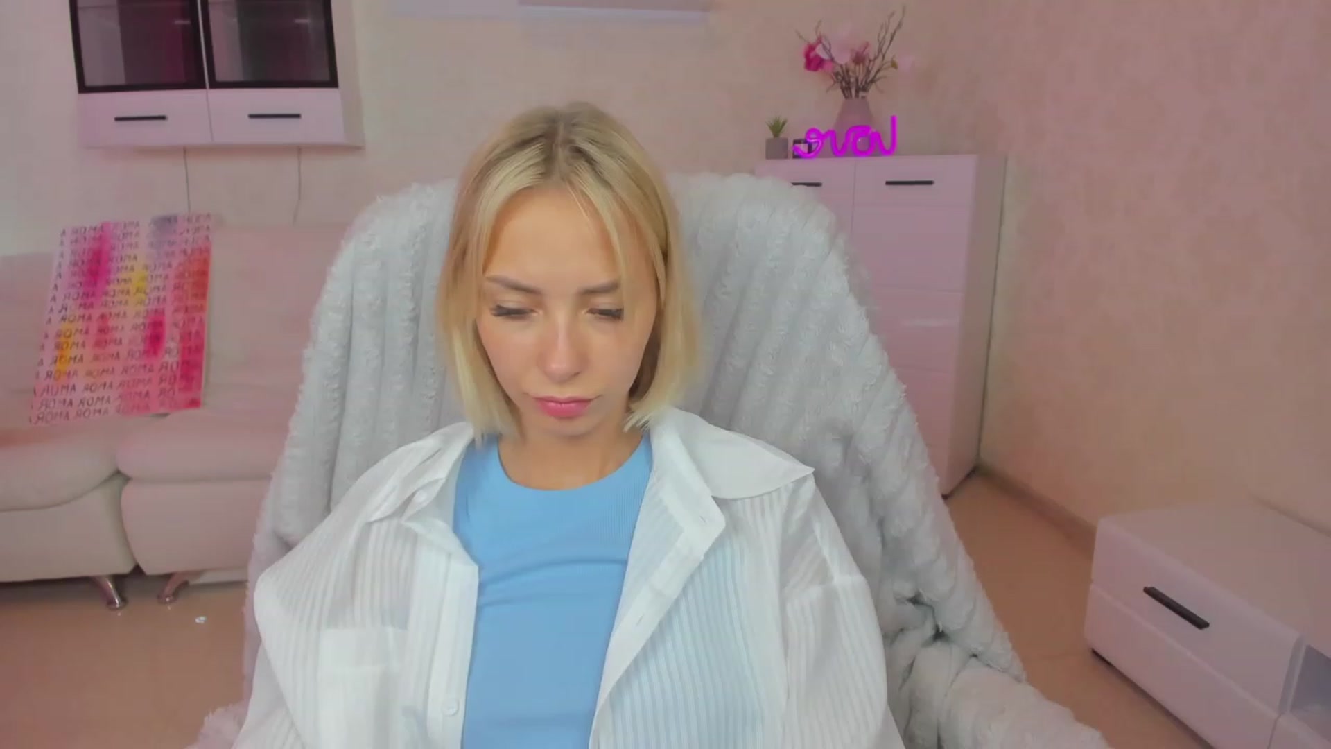 Gallery image thumbnail from Lady_lucky1's myfreecams stream on, 06/23/2023, 05:32 image 9 of 20