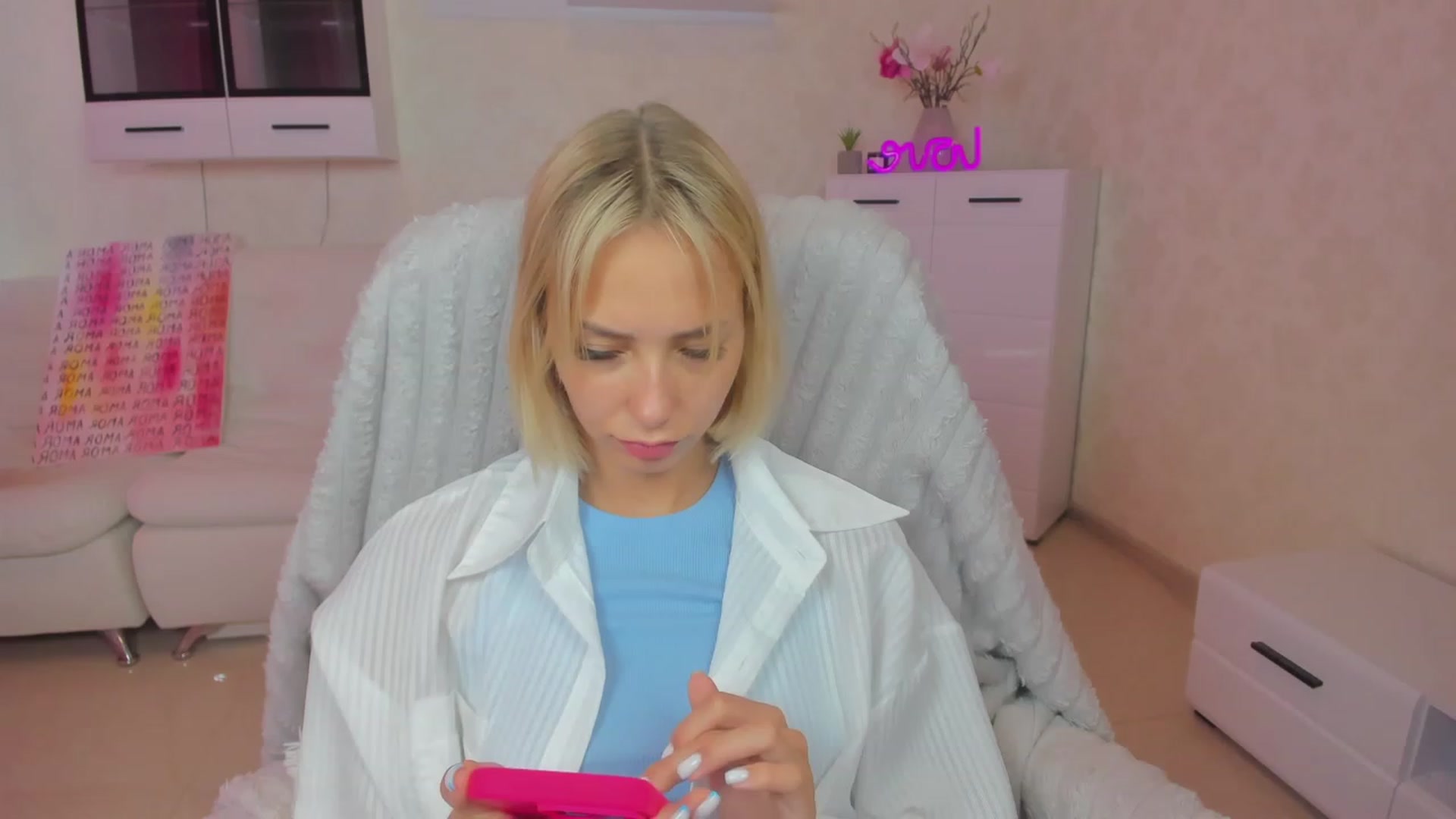 Gallery image thumbnail from Lady_lucky1's myfreecams stream on, 06/23/2023, 05:32 image 8 of 20