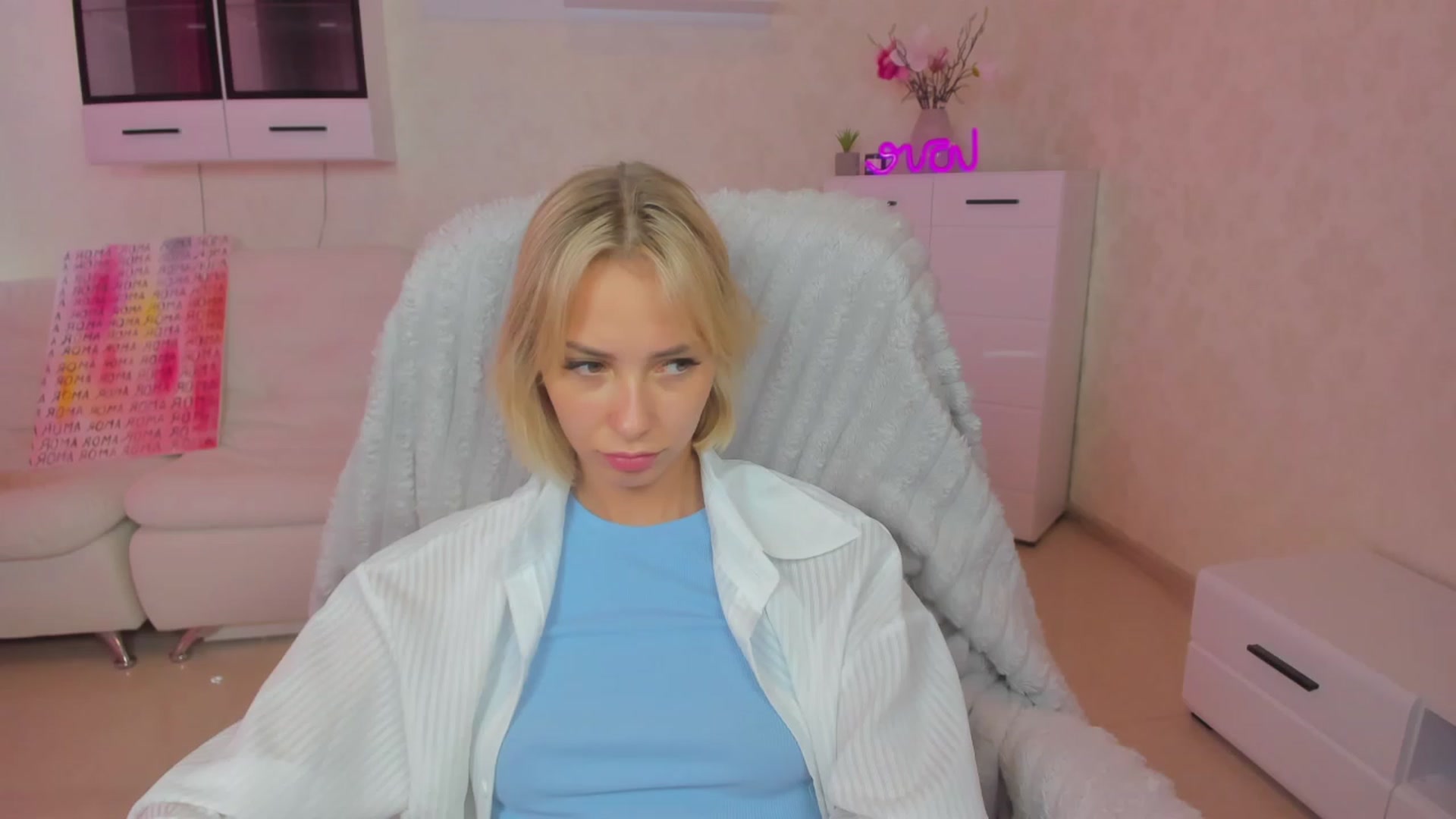 Gallery image thumbnail from Lady_lucky1's myfreecams stream on, 06/23/2023, 06:48 image 1 of 20