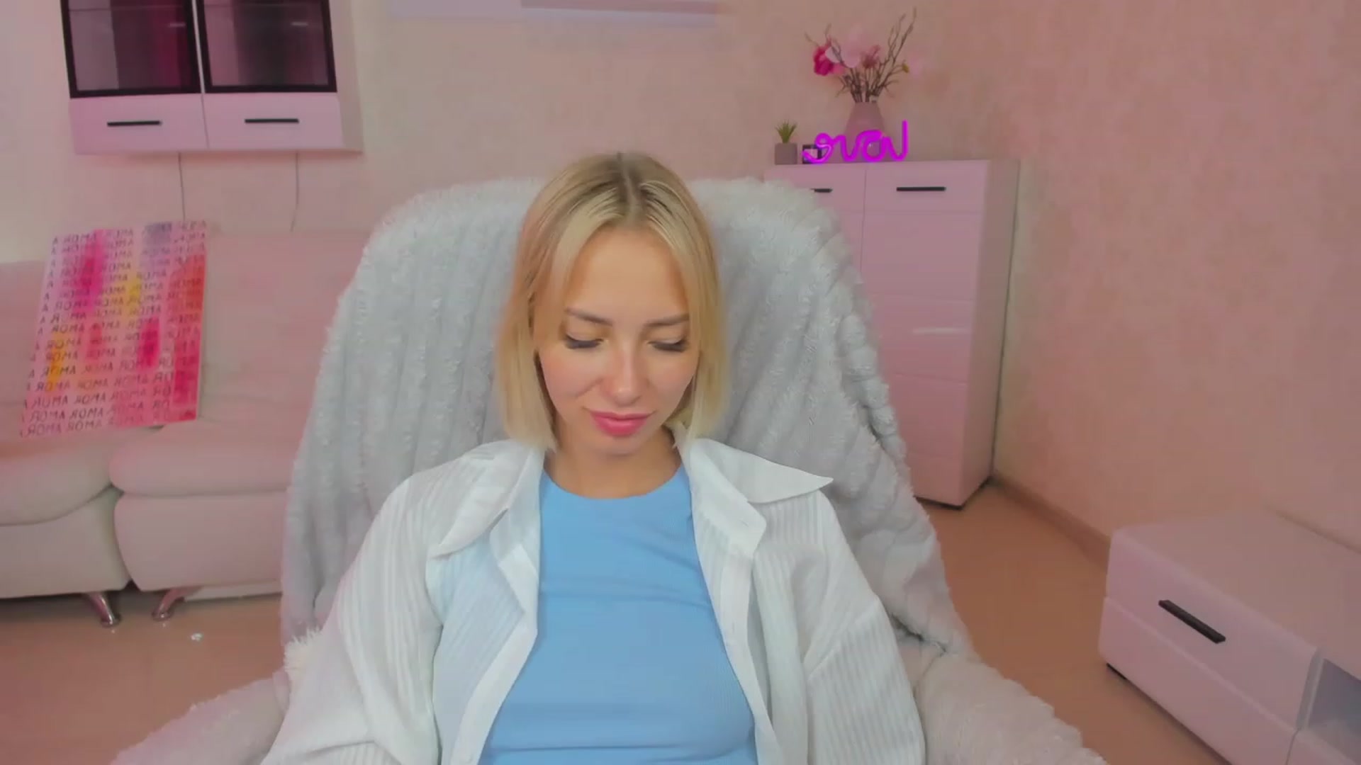 Gallery image thumbnail from Lady_lucky1's myfreecams stream on, 06/23/2023, 06:48 image 10 of 20