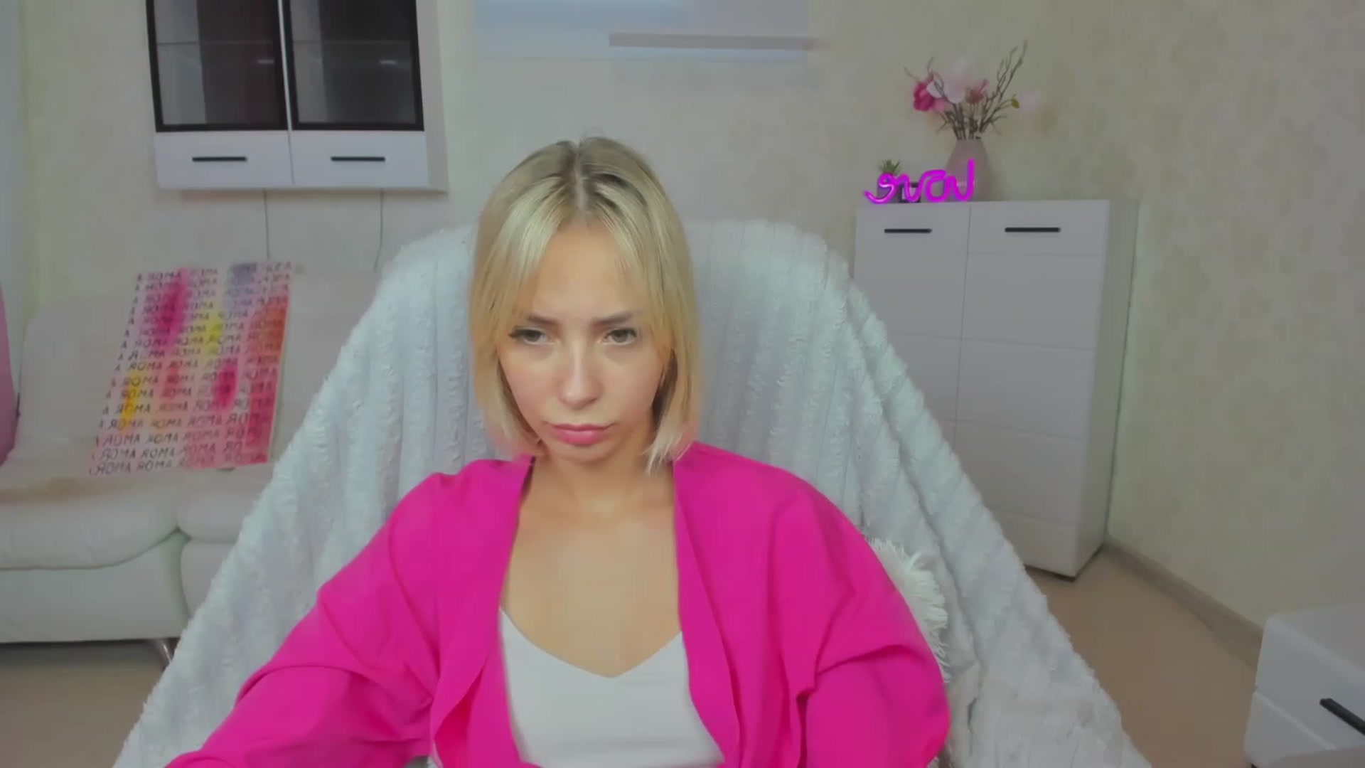 Gallery image thumbnail from Lady_lucky1's myfreecams stream on, 06/27/2023, 18:00 image 15 of 20