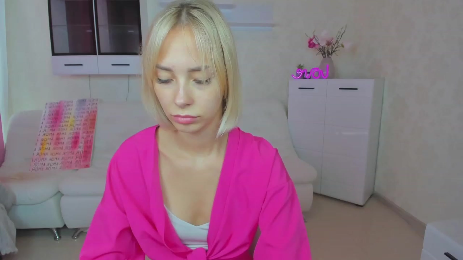 Gallery image thumbnail from Lady_lucky1's myfreecams stream on, 06/27/2023, 18:00 image 1 of 20
