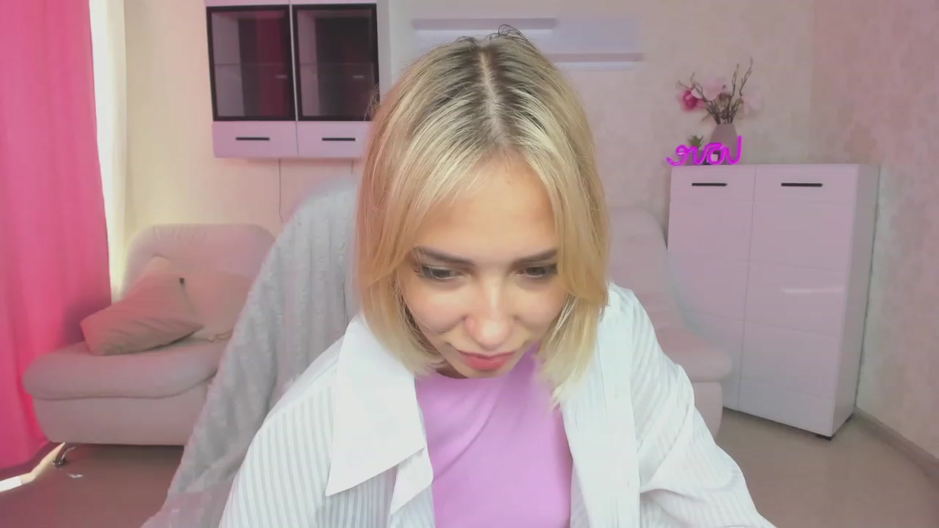 Gallery image thumbnail from Lady_lucky1's myfreecams stream on, 07/03/2023, 05:51 image 11 of 20