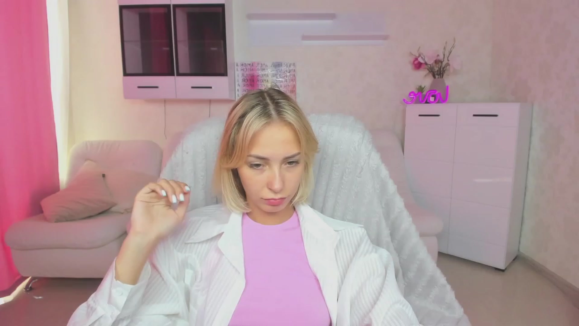 Gallery image thumbnail from Lady_lucky1's myfreecams stream on, 07/03/2023, 05:51 image 16 of 20