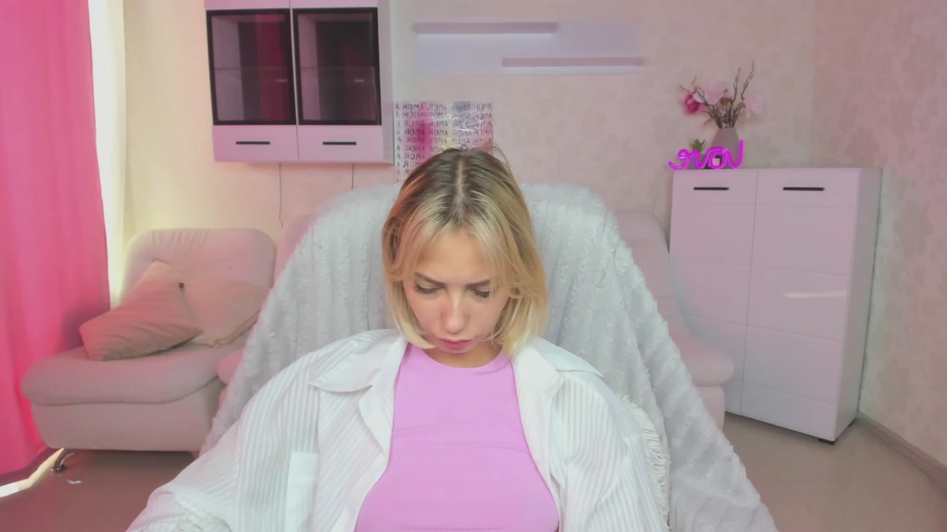 Gallery image thumbnail from Lady_lucky1's myfreecams stream on, 07/03/2023, 05:51 image 20 of 20