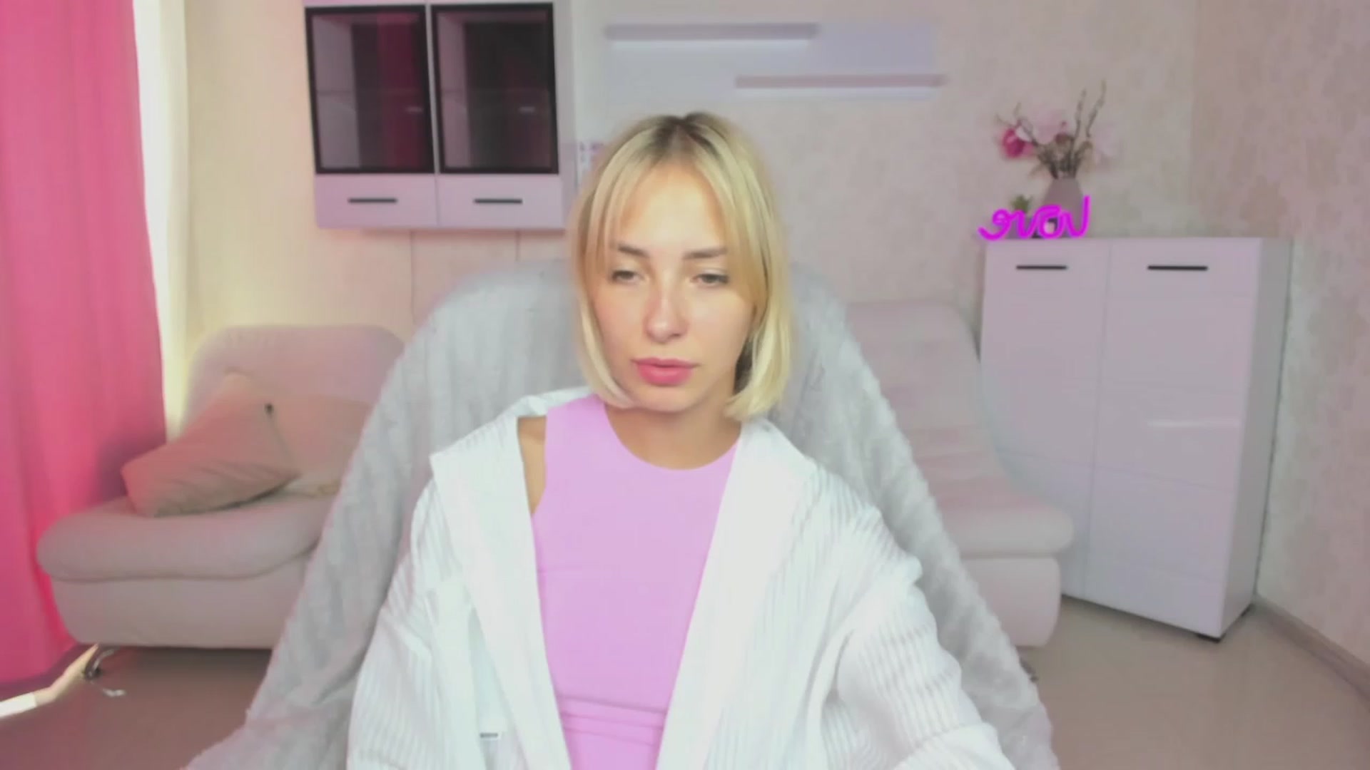 Gallery image thumbnail from Lady_lucky1's myfreecams stream on, 07/03/2023, 05:51 image 7 of 20