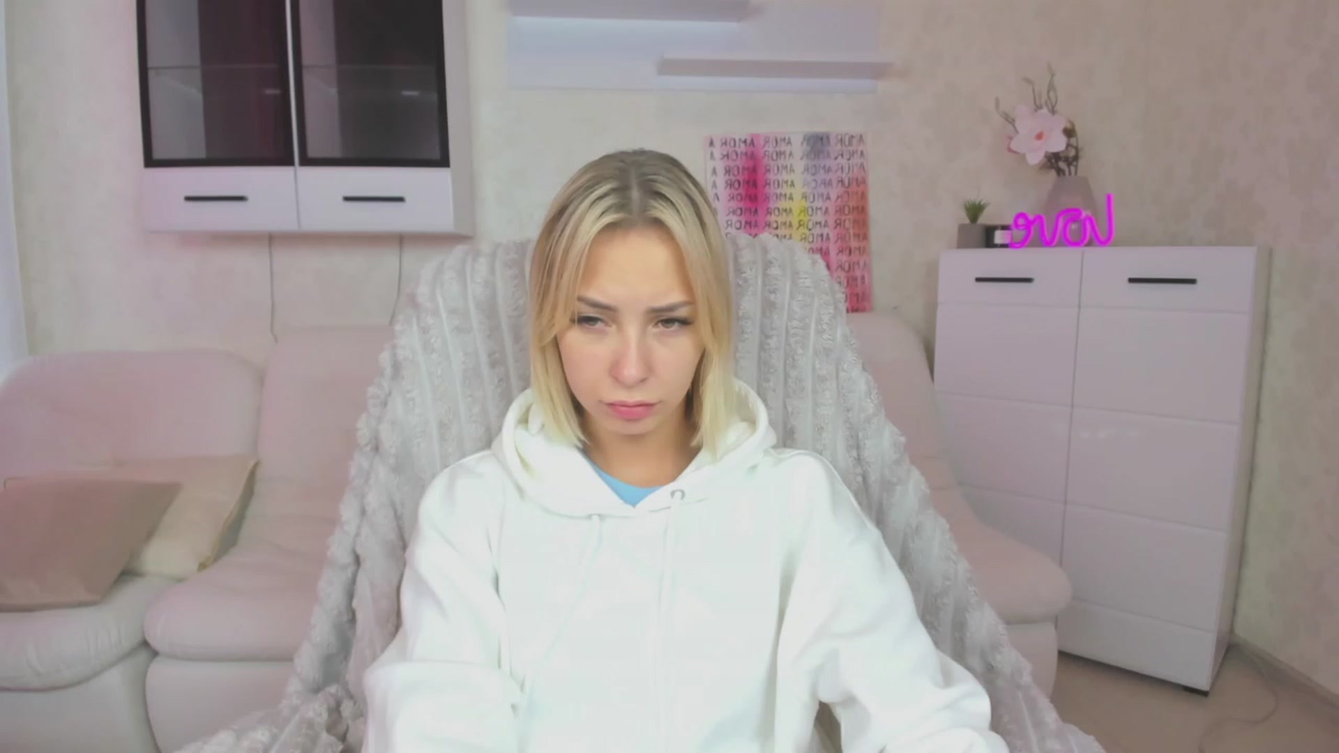 Gallery image thumbnail from Lady_lucky1's myfreecams stream on, 07/10/2023, 04:37 image 18 of 20