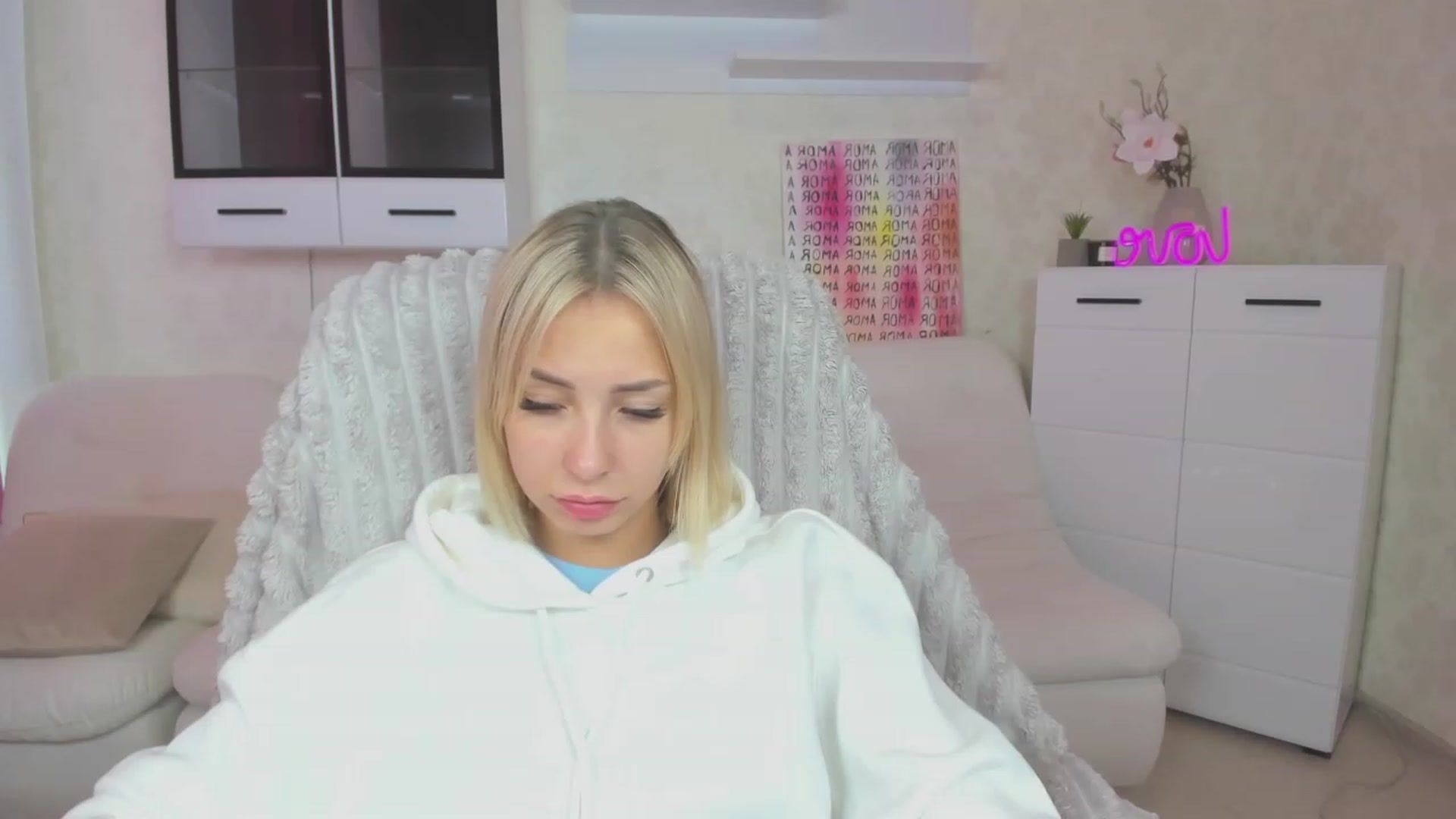 Gallery image thumbnail from Lady_lucky1's myfreecams stream on, 07/10/2023, 04:37 image 3 of 20