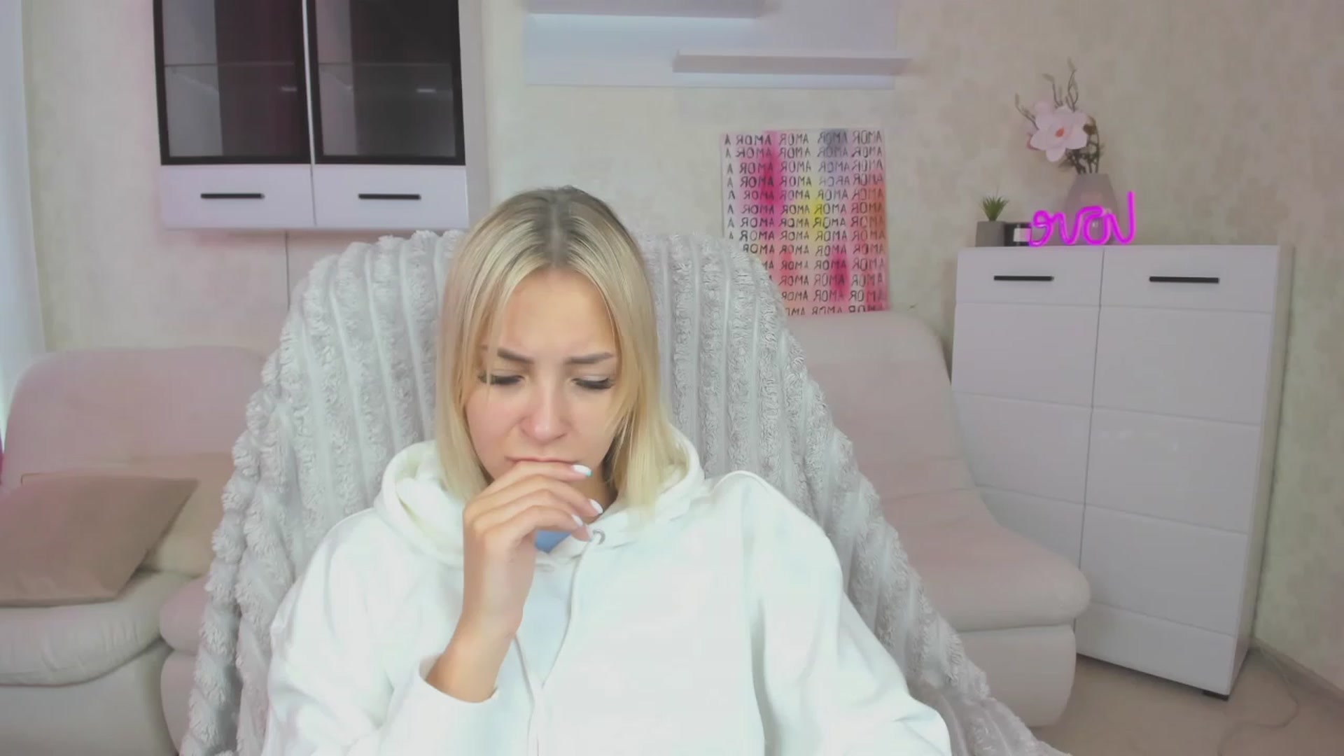 Gallery image thumbnail from Lady_lucky1's myfreecams stream on, 07/10/2023, 04:37 image 4 of 20