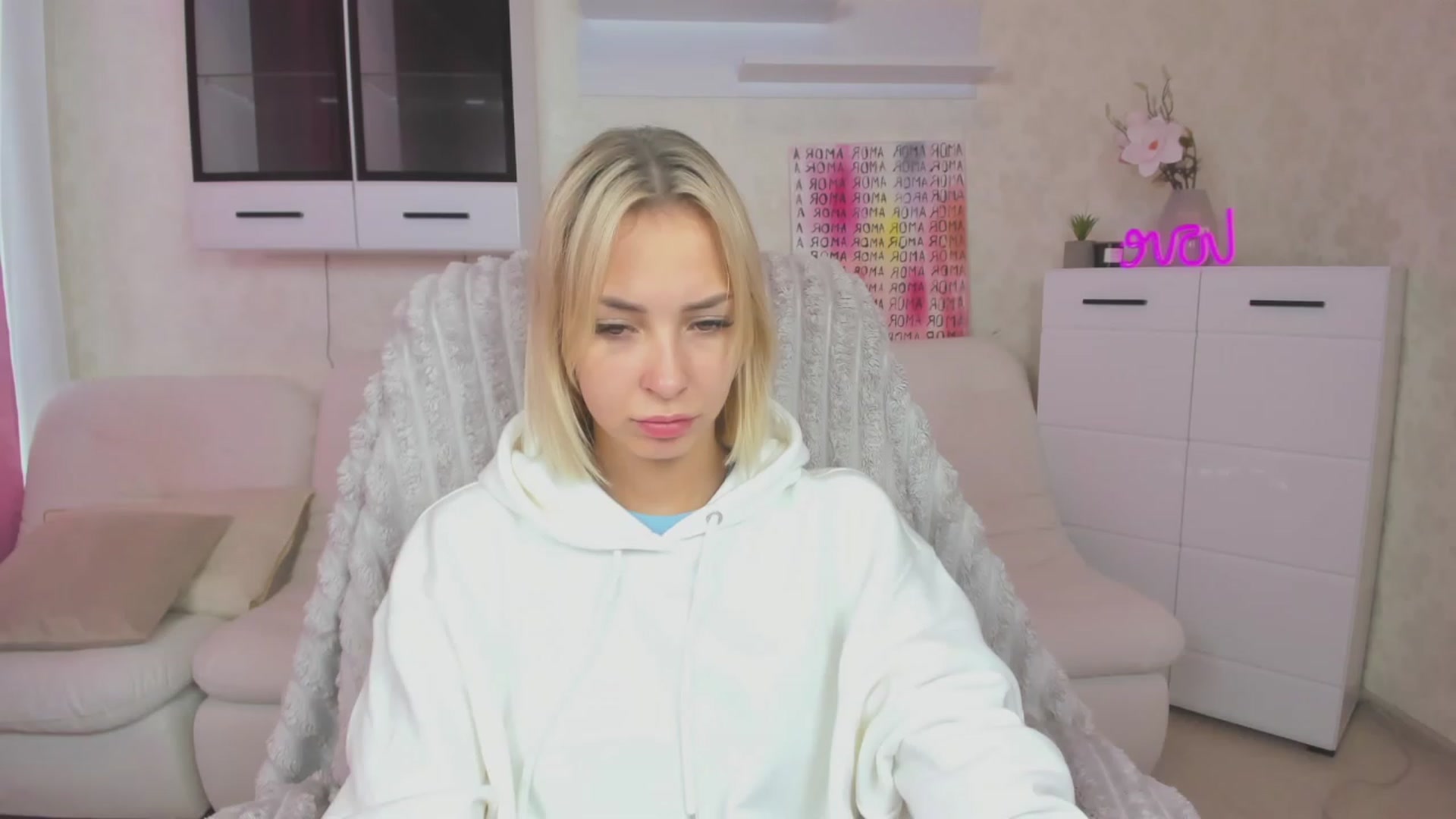 Gallery image thumbnail from Lady_lucky1's myfreecams stream on, 07/10/2023, 04:37 image 15 of 20