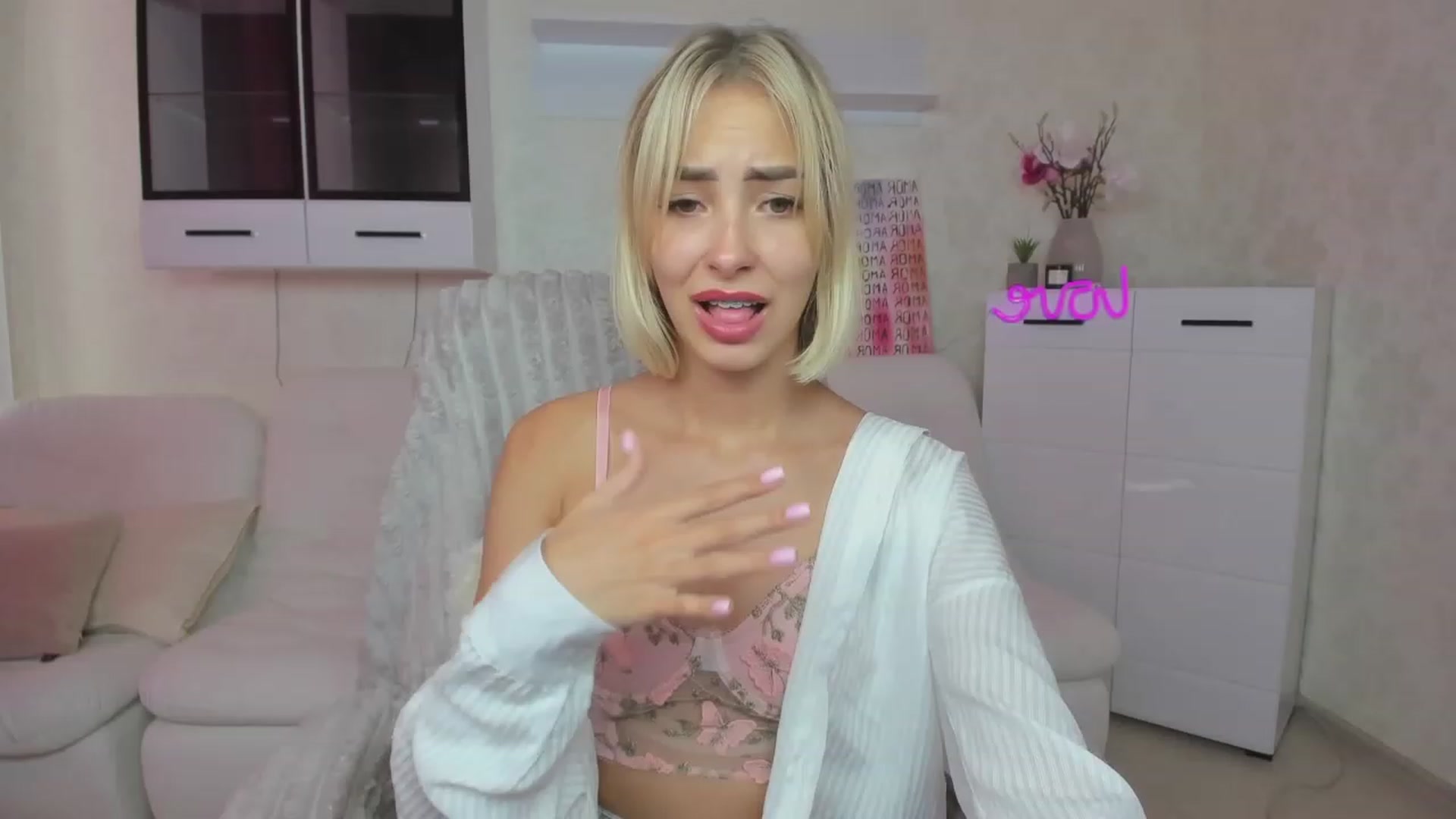 Gallery image thumbnail from Lady_lucky1's myfreecams stream on, 07/13/2023, 15:50 image 6 of 20
