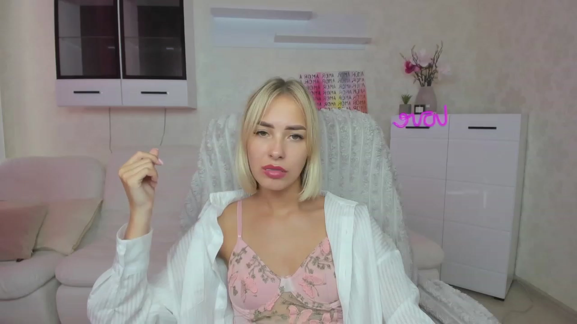 Gallery image thumbnail from Lady_lucky1's myfreecams stream on, 07/13/2023, 15:50 image 8 of 20