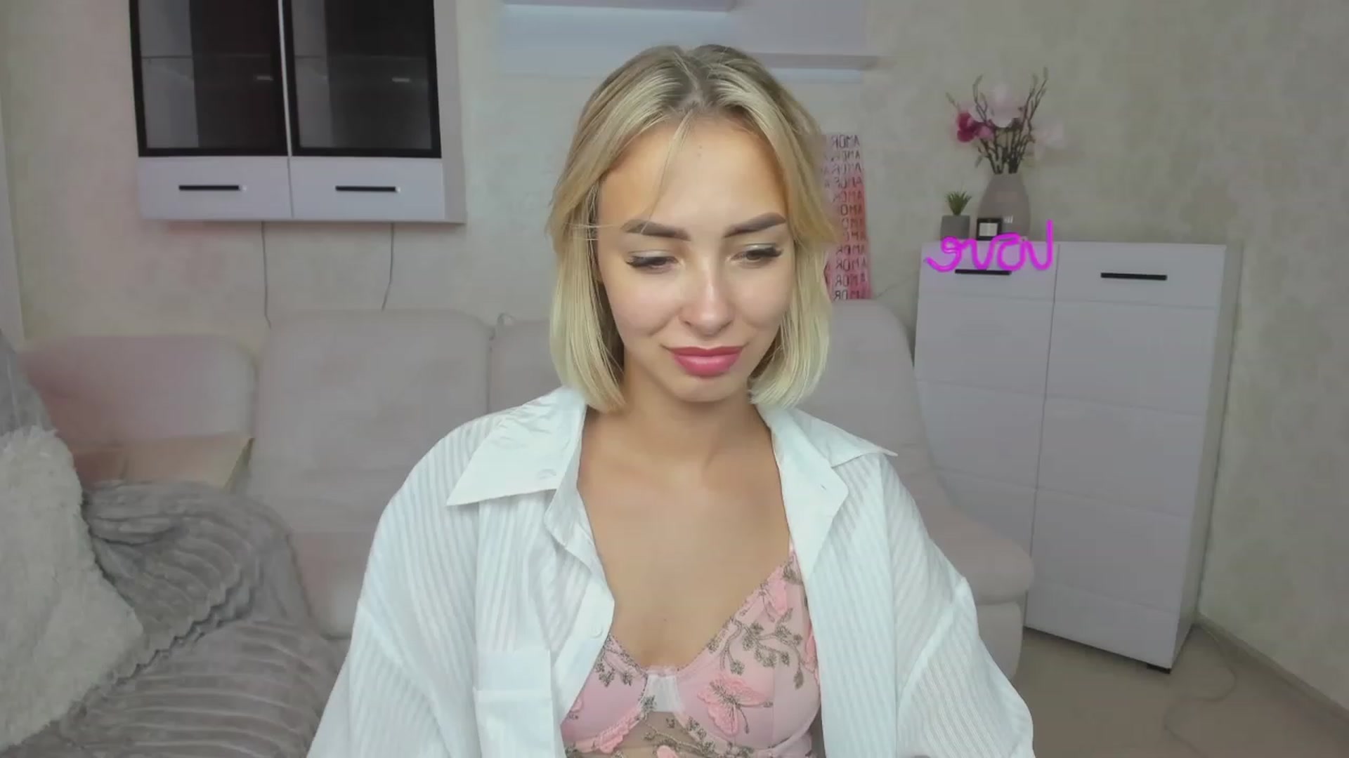 Gallery image thumbnail from Lady_lucky1's myfreecams stream on, 07/13/2023, 16:16 image 20 of 20