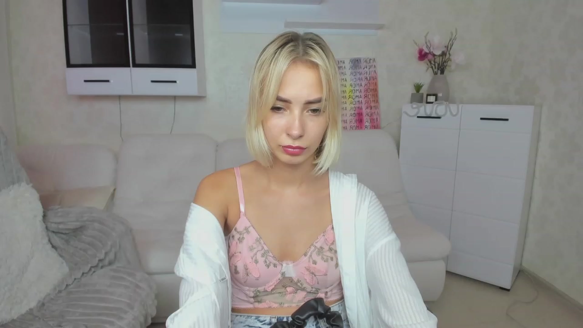 Gallery image thumbnail from Lady_lucky1's myfreecams stream on, 07/13/2023, 17:07 image 19 of 20