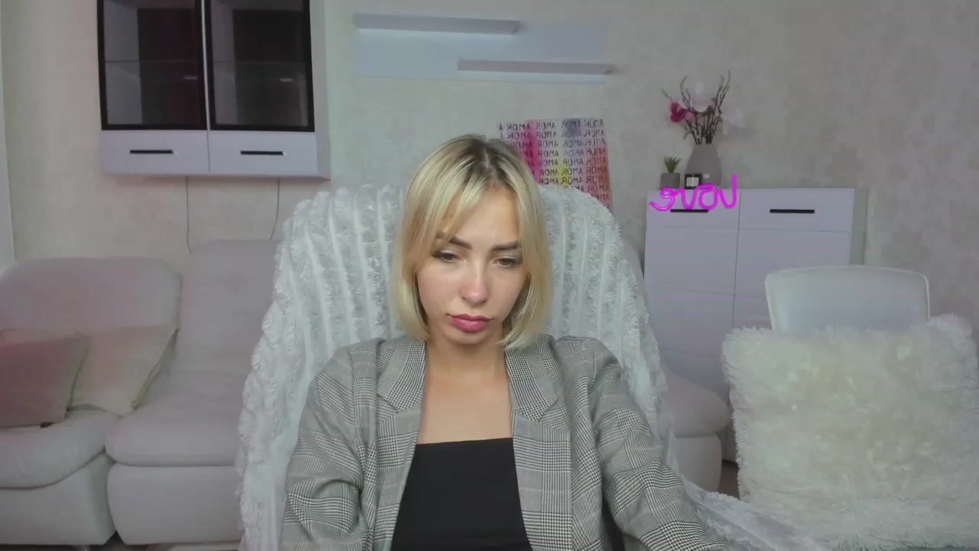 Gallery image thumbnail from Lady_lucky1's myfreecams stream on, 07/14/2023, 16:42 image 9 of 20