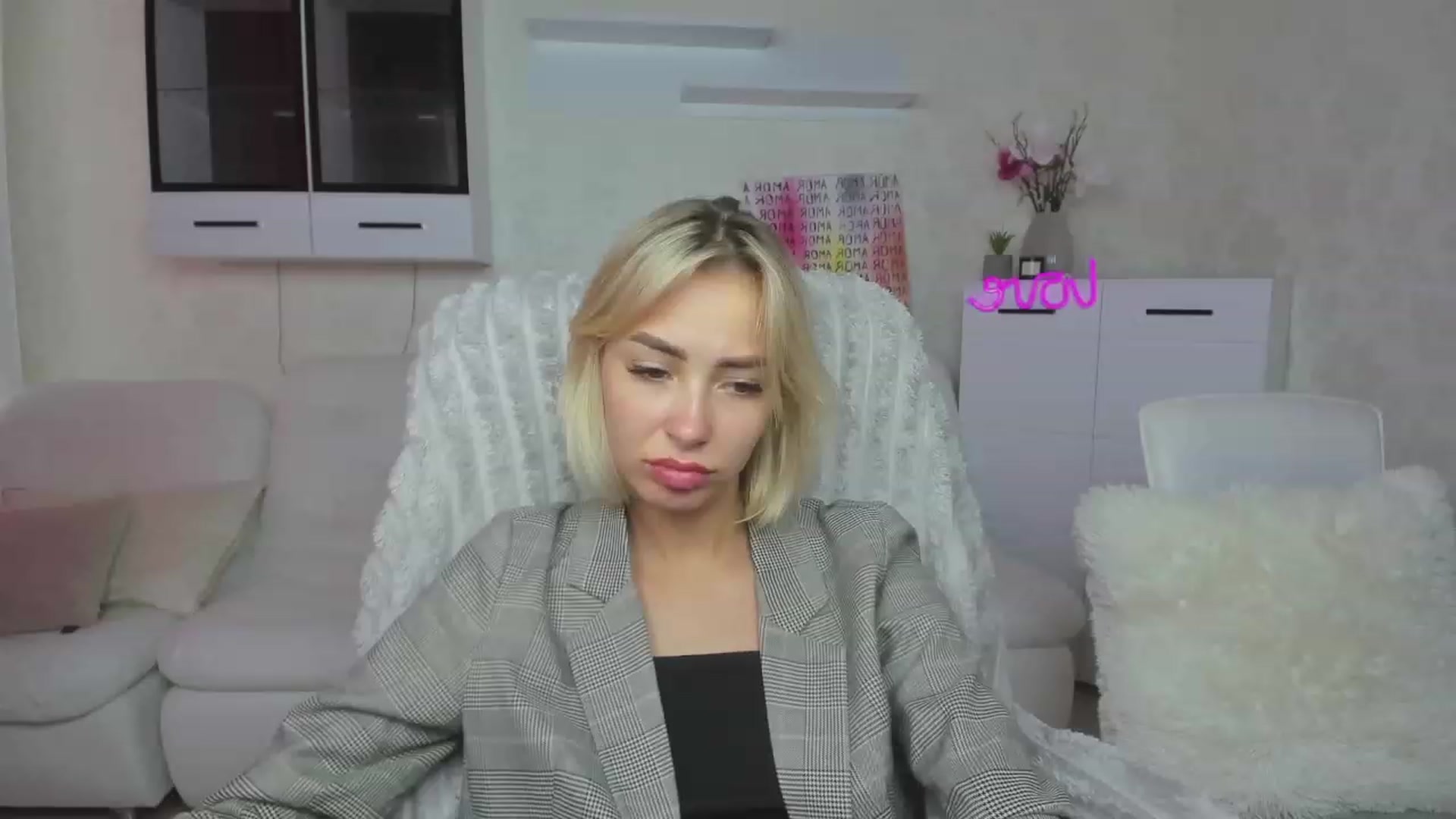 Gallery image thumbnail from Lady_lucky1's myfreecams stream on, 07/14/2023, 16:42 image 13 of 20