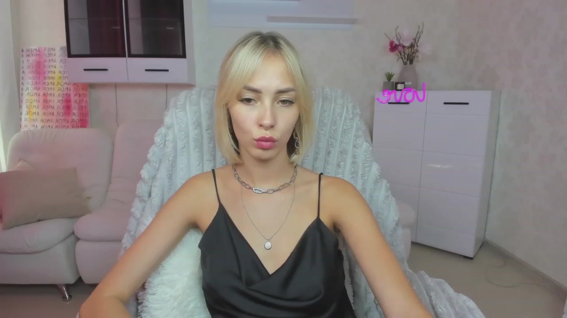 Gallery image thumbnail from Lady_lucky1's myfreecams stream on, 07/18/2023, 14:34 image 3 of 20