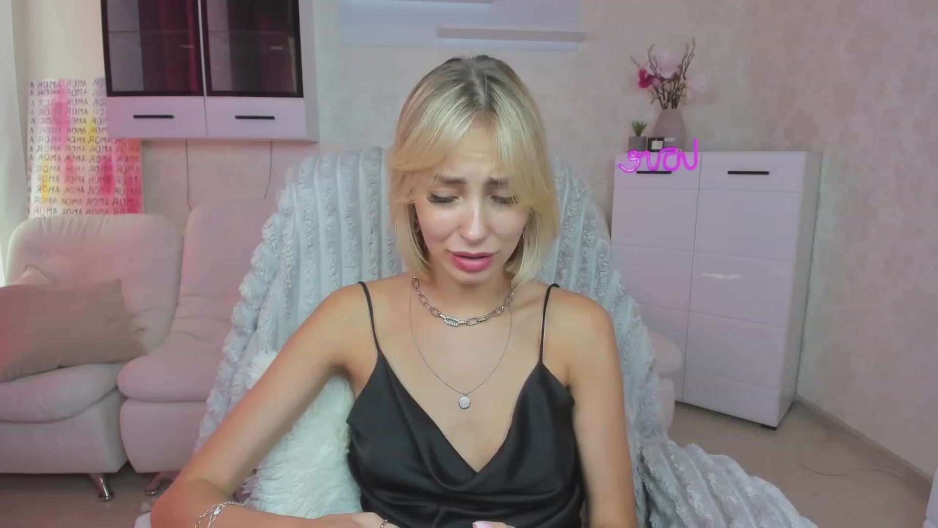 Gallery image thumbnail from Lady_lucky1's myfreecams stream on, 07/18/2023, 14:34 image 12 of 20