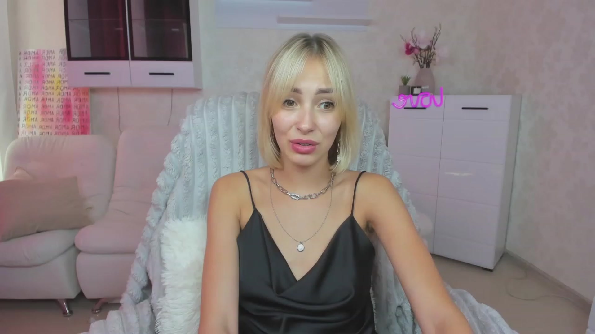 Gallery image thumbnail from Lady_lucky1's myfreecams stream on, 07/18/2023, 14:34 image 6 of 20