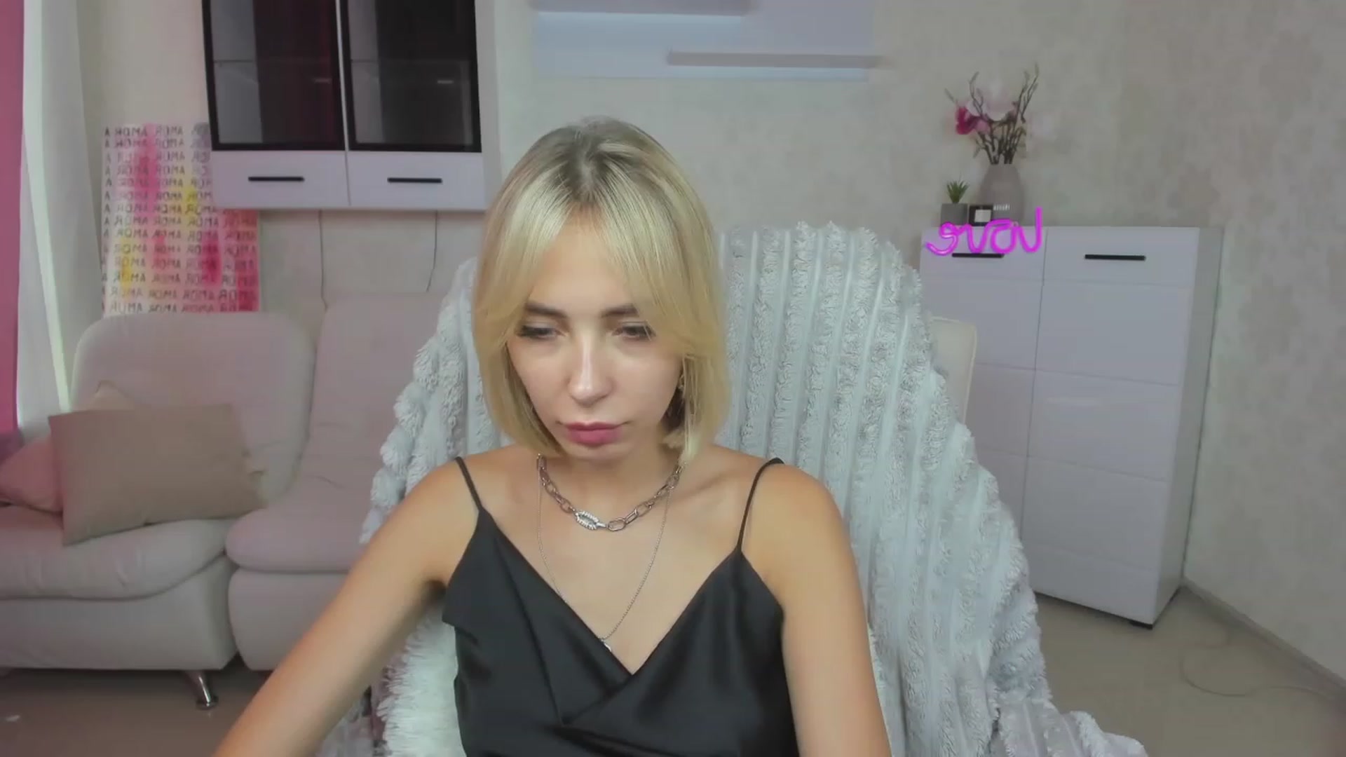 Gallery image thumbnail from Lady_lucky1's myfreecams stream on, 07/18/2023, 17:21 image 14 of 20