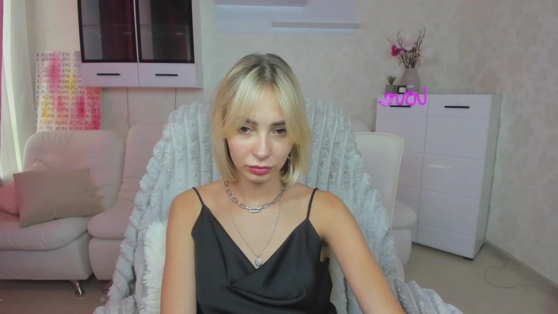 Gallery image thumbnail from Lady_lucky1's myfreecams stream on, 07/18/2023, 17:21 image 4 of 20