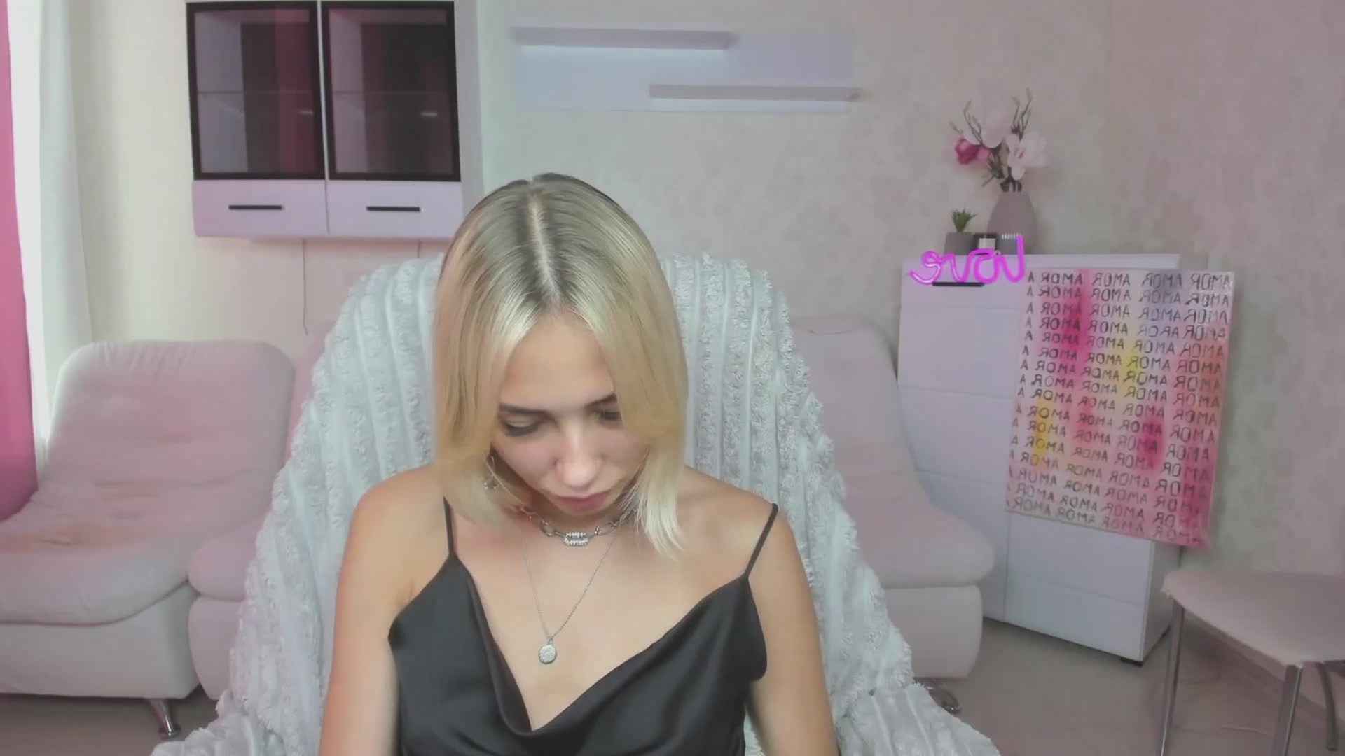 Gallery image thumbnail from Lady_lucky1's myfreecams stream on, 07/24/2023, 15:31 image 5 of 20