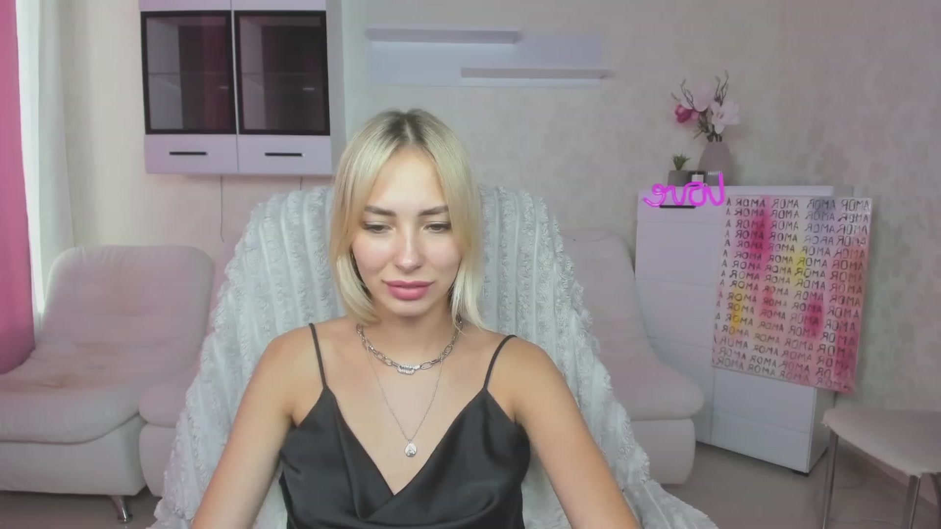 Gallery image thumbnail from Lady_lucky1's myfreecams stream on, 07/24/2023, 15:31 image 20 of 20