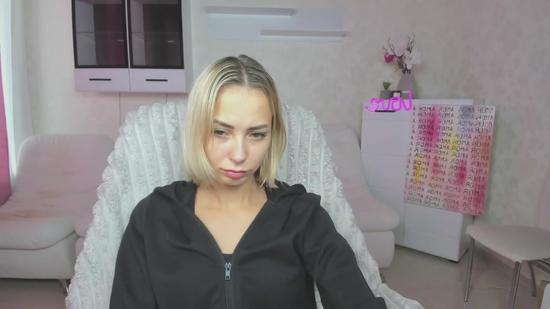 Gallery image thumbnail from Lady_lucky1's myfreecams stream on, 07/25/2023, 05:38 image 14 of 20